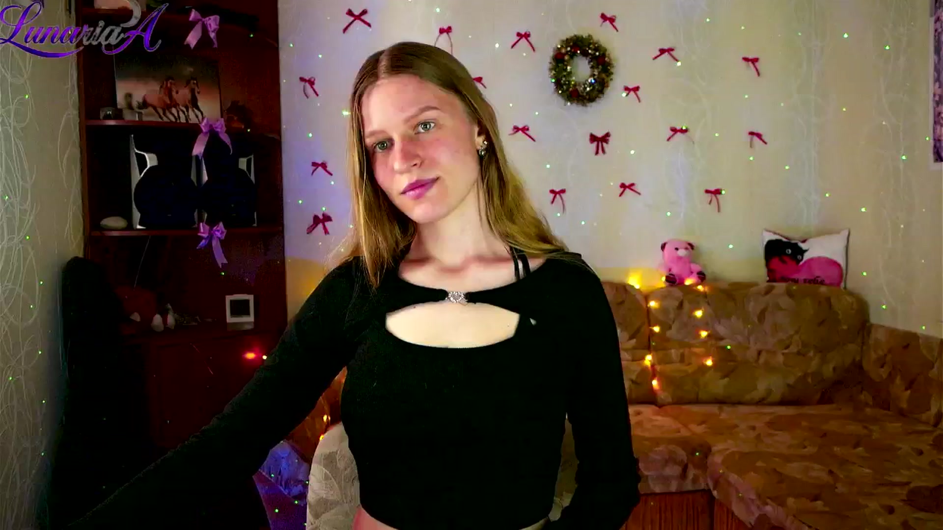 Gallery image thumbnail from Lunaria_a's myfreecams stream on, 04/21/2026, 09:15 image 8 of 20