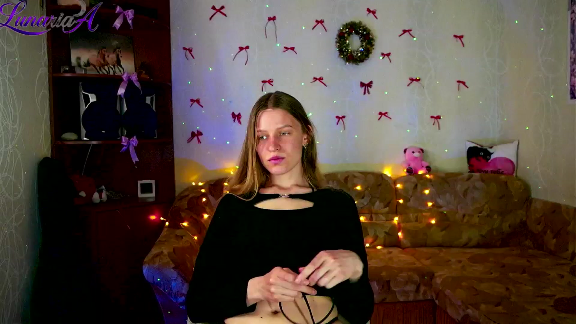 Gallery image thumbnail from Lunaria_a's myfreecams stream on, 04/21/2026, 09:15 image 19 of 20