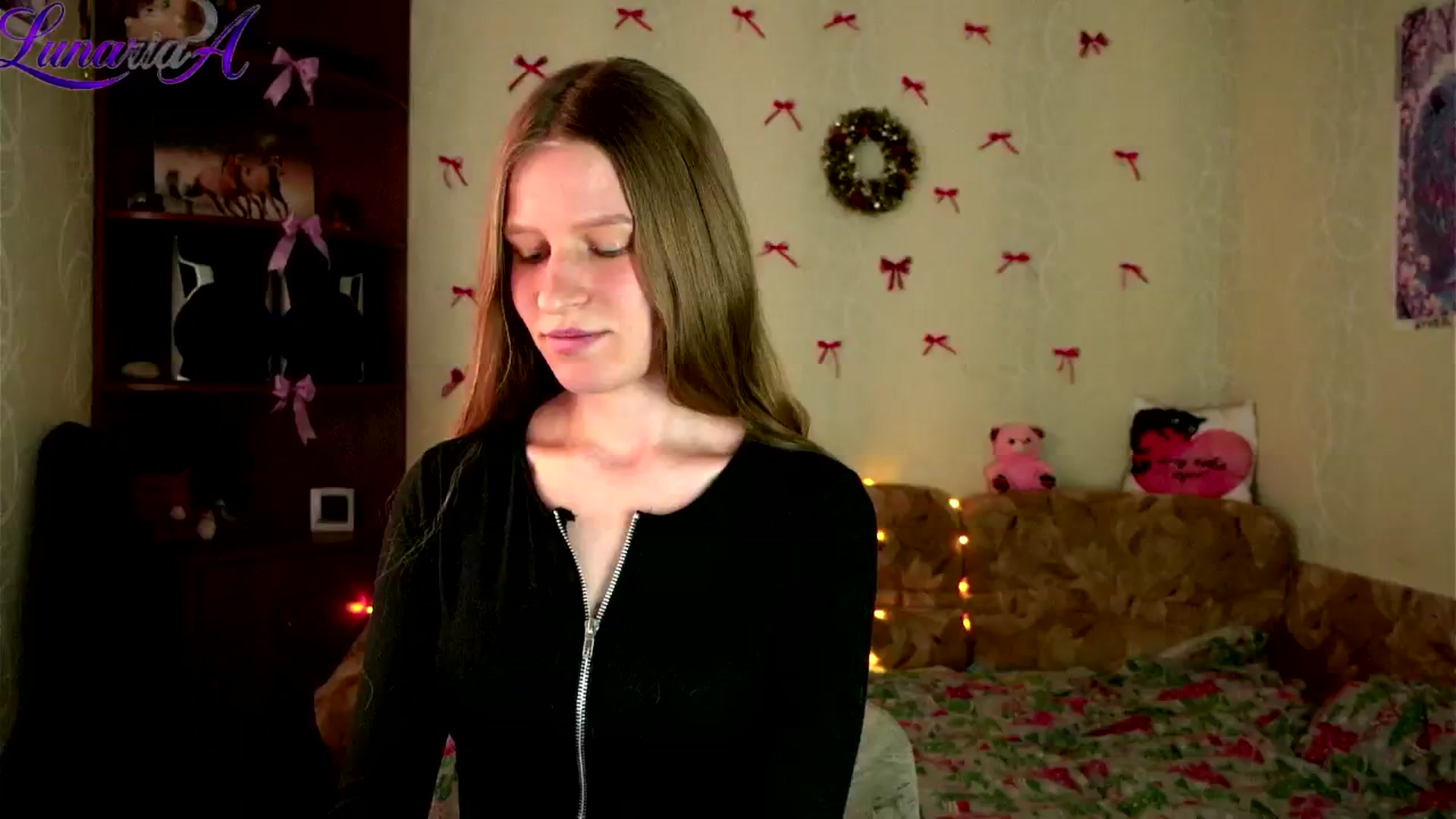 Gallery image thumbnail from Lunaria_a's myfreecams stream on, 04/23/2026, 08:39 image 1 of 20