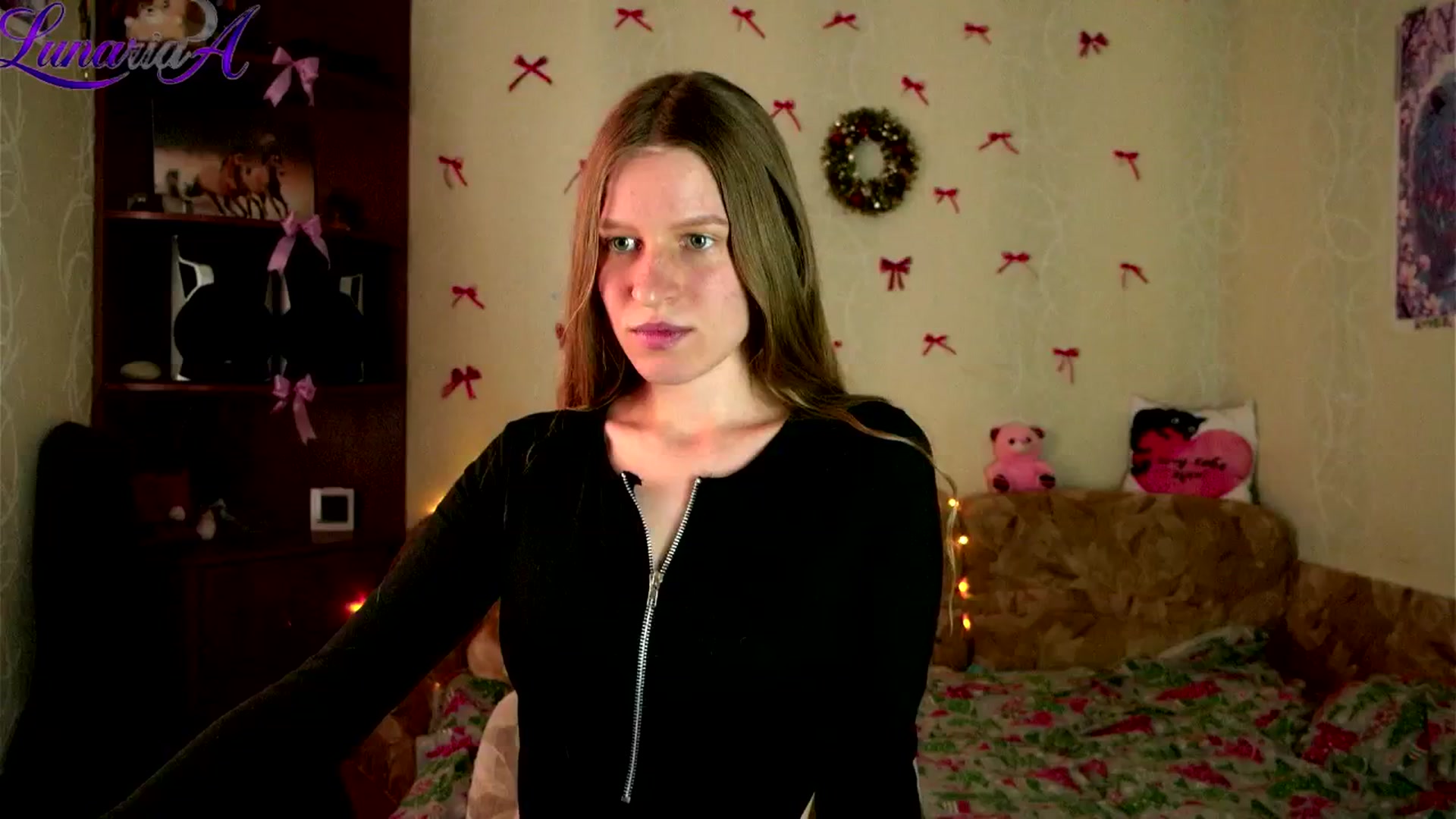 Gallery image thumbnail from Lunaria_a's myfreecams stream on, 04/23/2026, 08:39 image 14 of 20