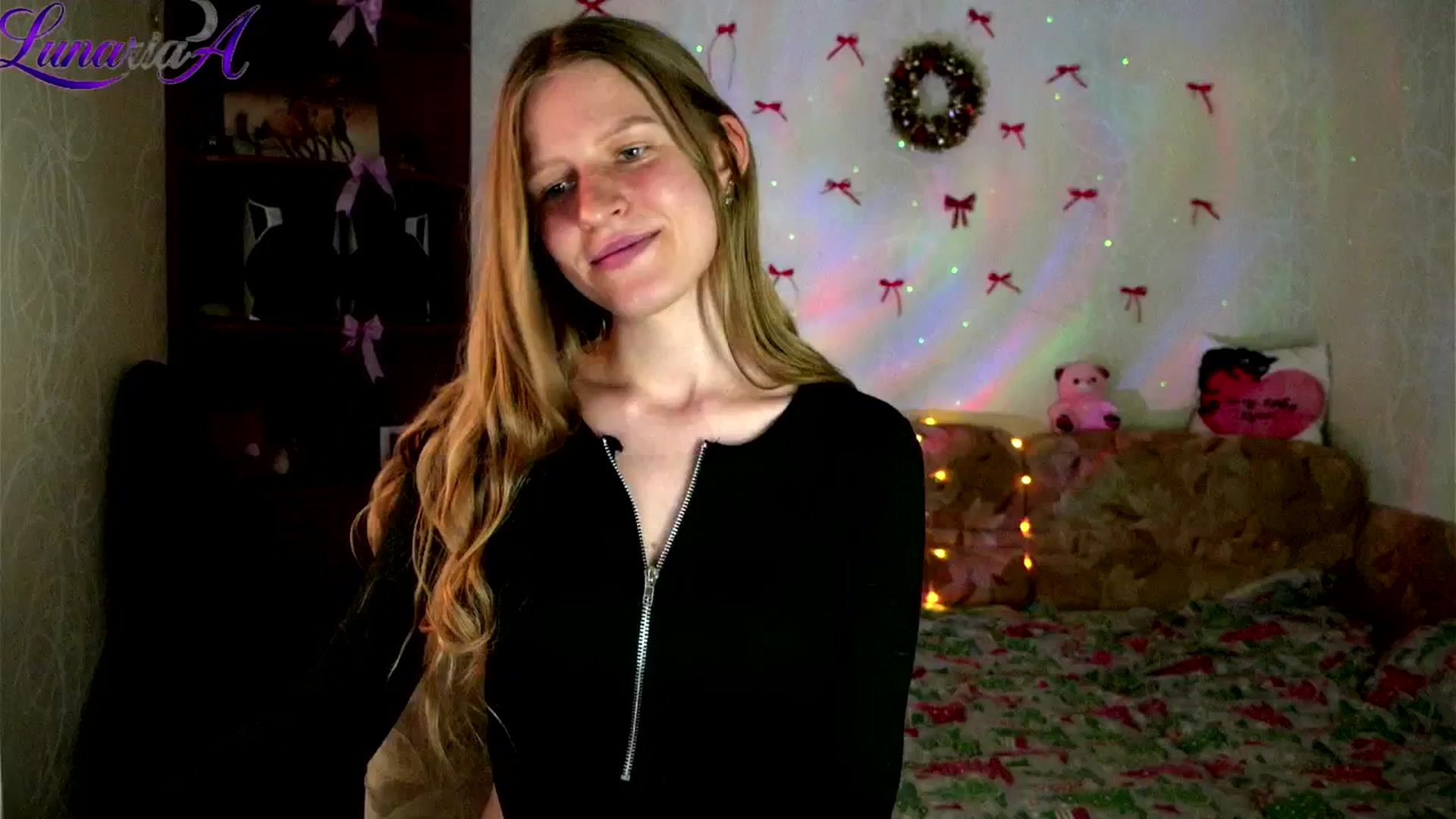Gallery image thumbnail from Lunaria_a's myfreecams stream on, 04/23/2026, 11:29 image 16 of 20