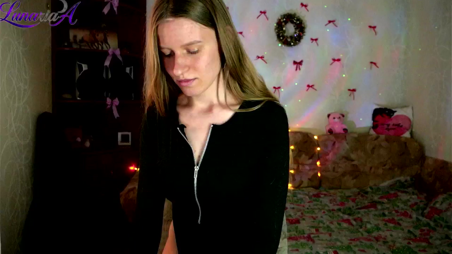 Gallery image thumbnail from Lunaria_a's myfreecams stream on, 04/23/2026, 11:29 image 9 of 20