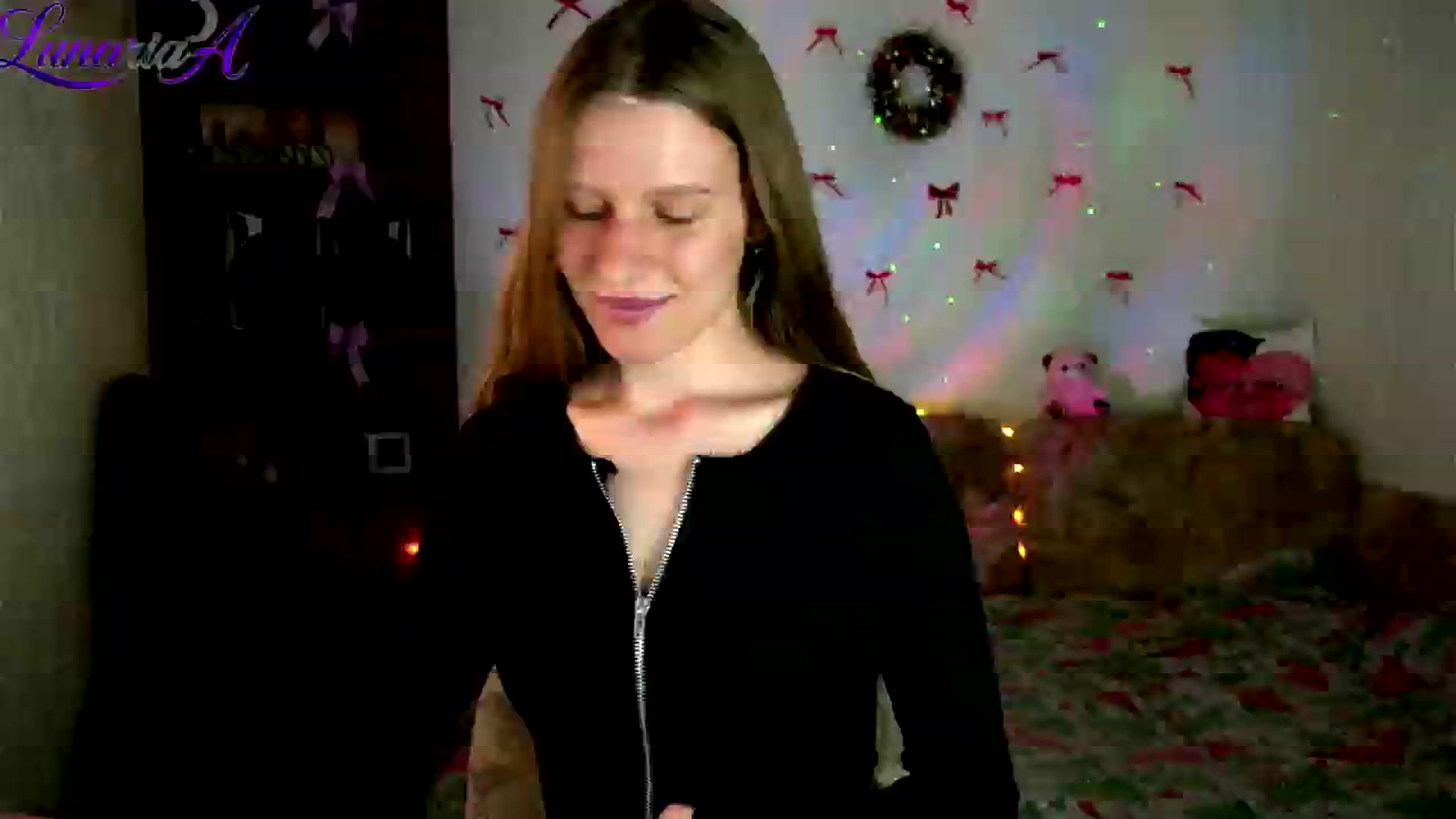Gallery image thumbnail from Lunaria_a's myfreecams stream on, 04/23/2026, 11:59 image 1 of 20