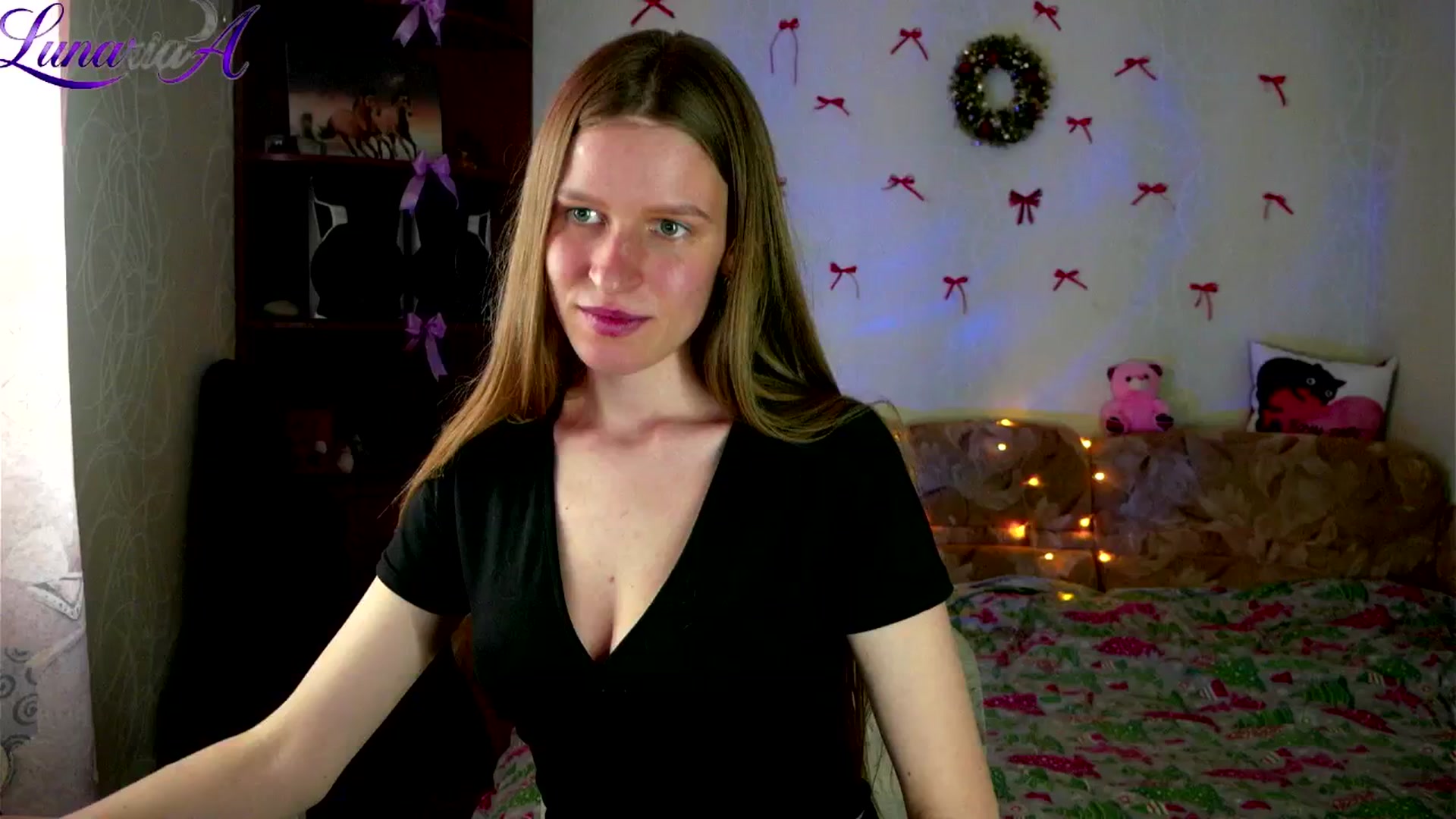 Gallery image thumbnail from Lunaria_a's myfreecams stream on, 04/29/2026, 12:07 image 9 of 20