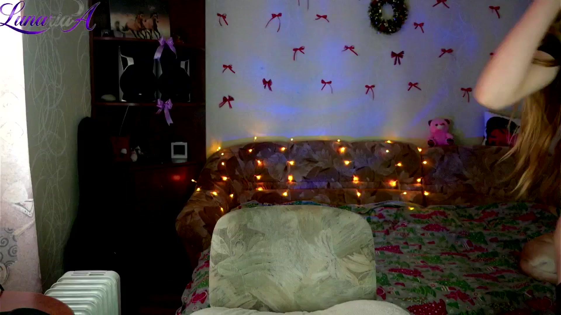 Gallery image thumbnail from Lunaria_a's myfreecams stream on, 04/29/2026, 12:07 image 3 of 20