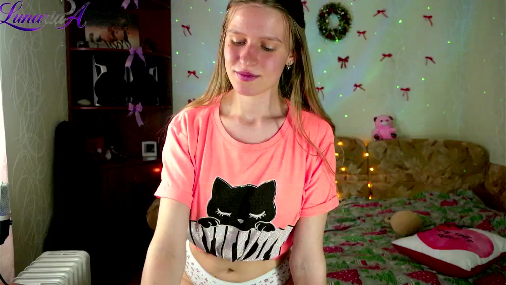 Gallery image thumbnail from Lunaria_a's myfreecams stream on, 04/30/2026, 12:28 image 19 of 20