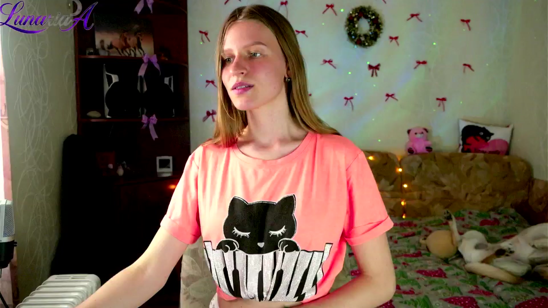Gallery image thumbnail from Lunaria_a's myfreecams stream on, 04/30/2026, 12:28 image 5 of 20