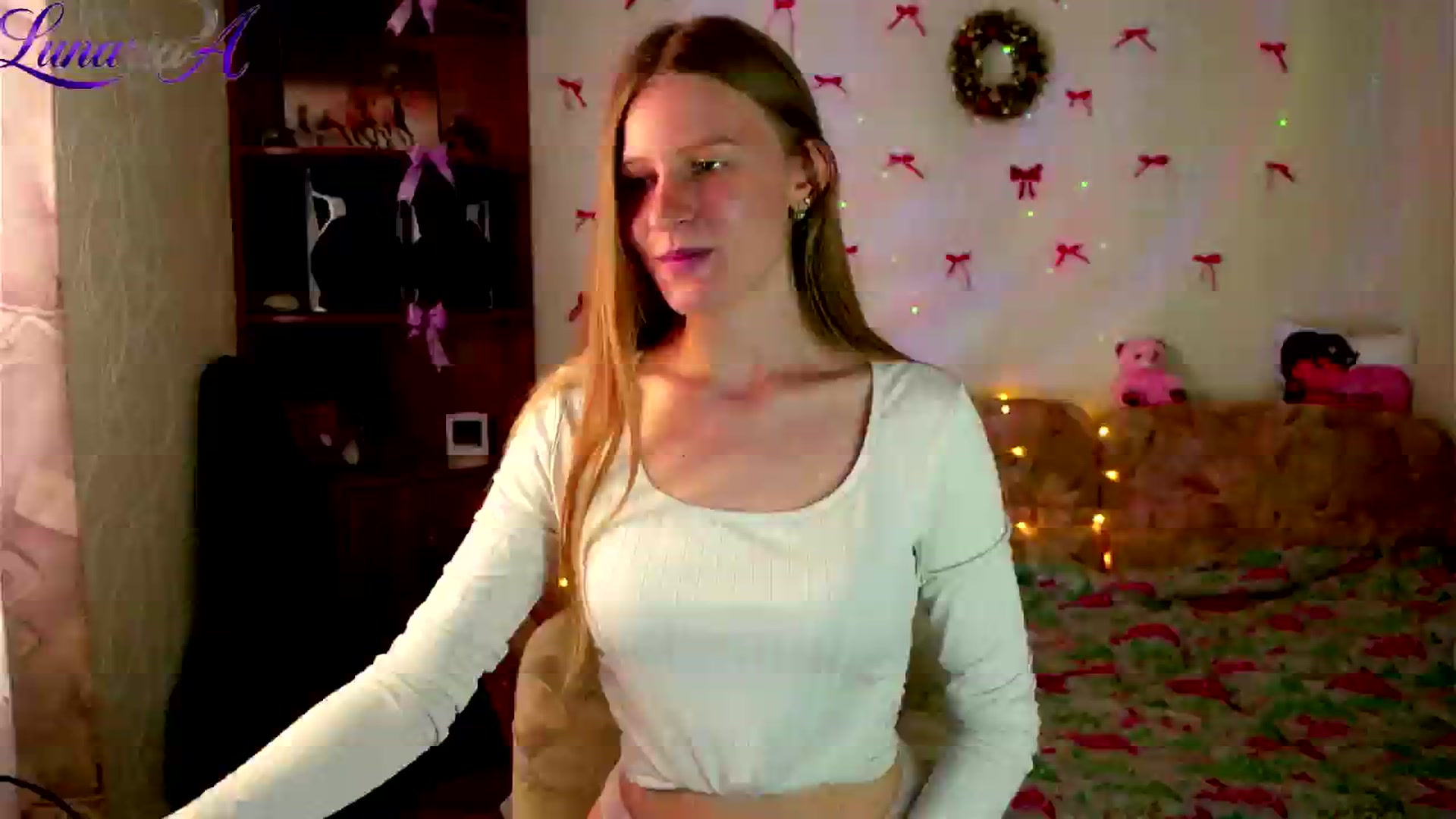 Gallery image thumbnail from Lunaria_a's myfreecams stream on, 05/01/2026, 09:03 image 1 of 20