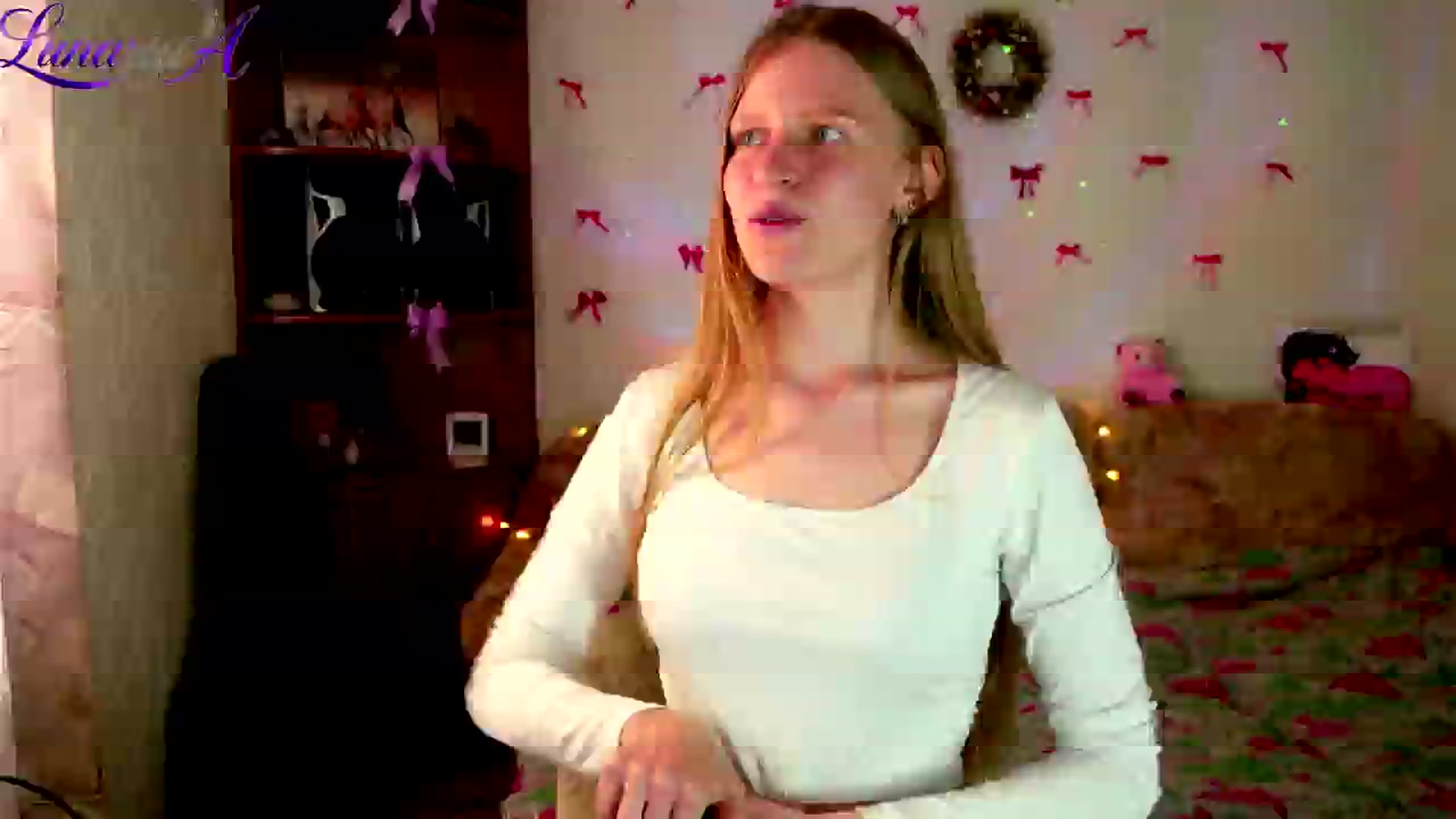 Gallery image thumbnail from Lunaria_a's myfreecams stream on, 05/01/2026, 09:03 image 10 of 20