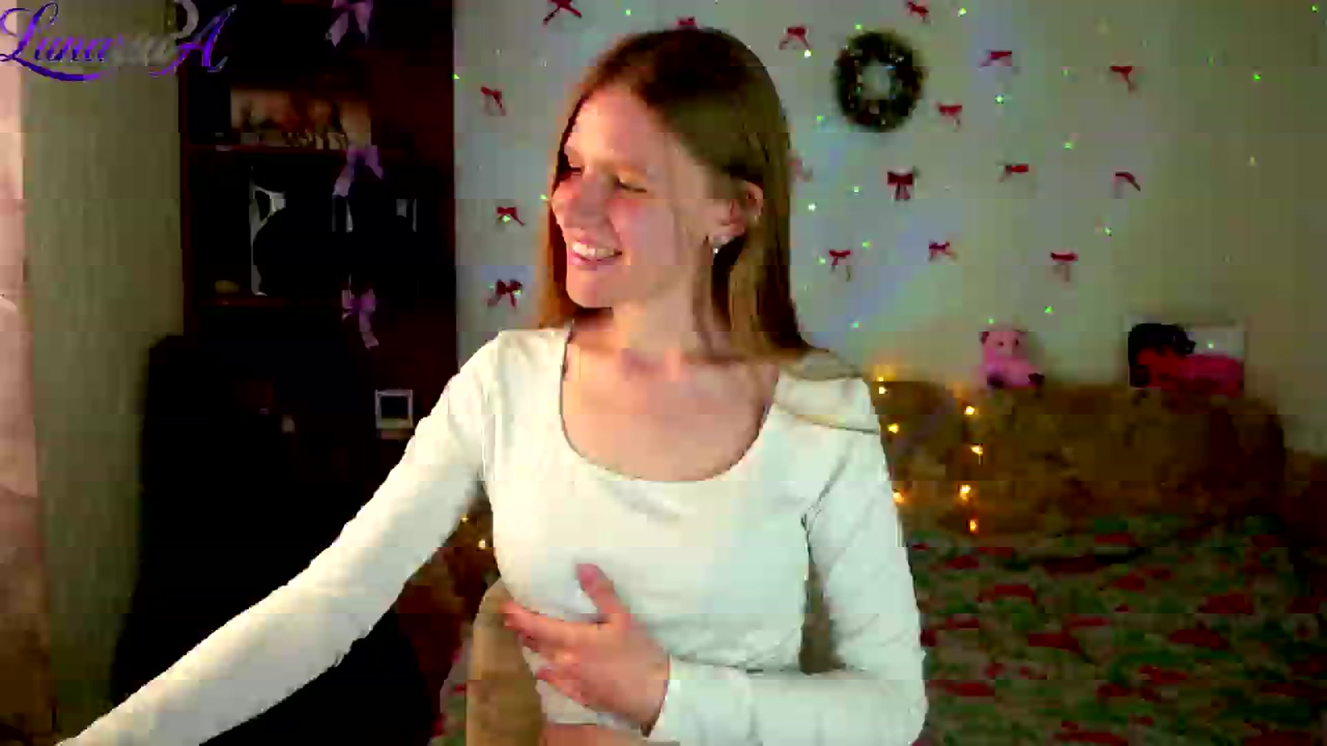 Gallery image thumbnail from Lunaria_a's myfreecams stream on, 05/01/2026, 09:54 image 9 of 20