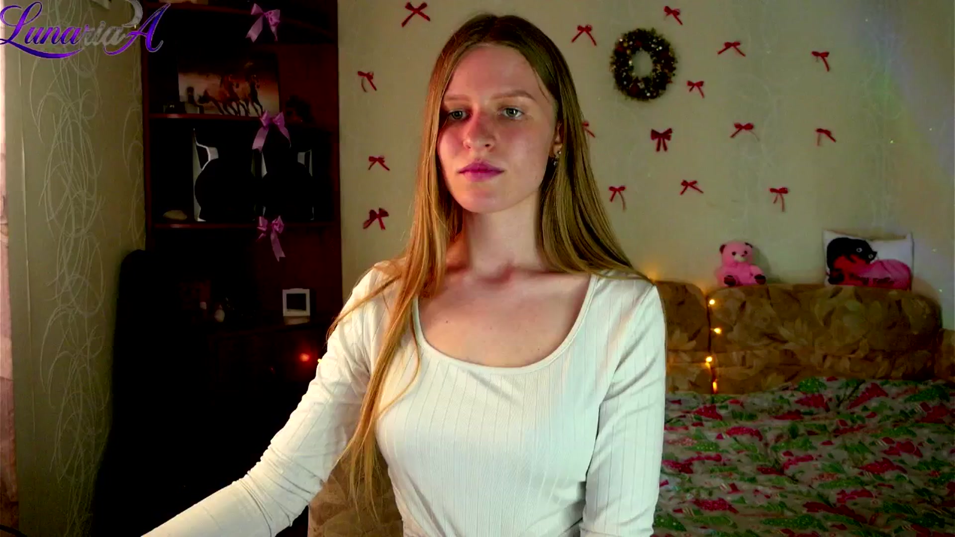 Gallery image thumbnail from Lunaria_a's myfreecams stream on, 05/01/2026, 11:23 image 13 of 20
