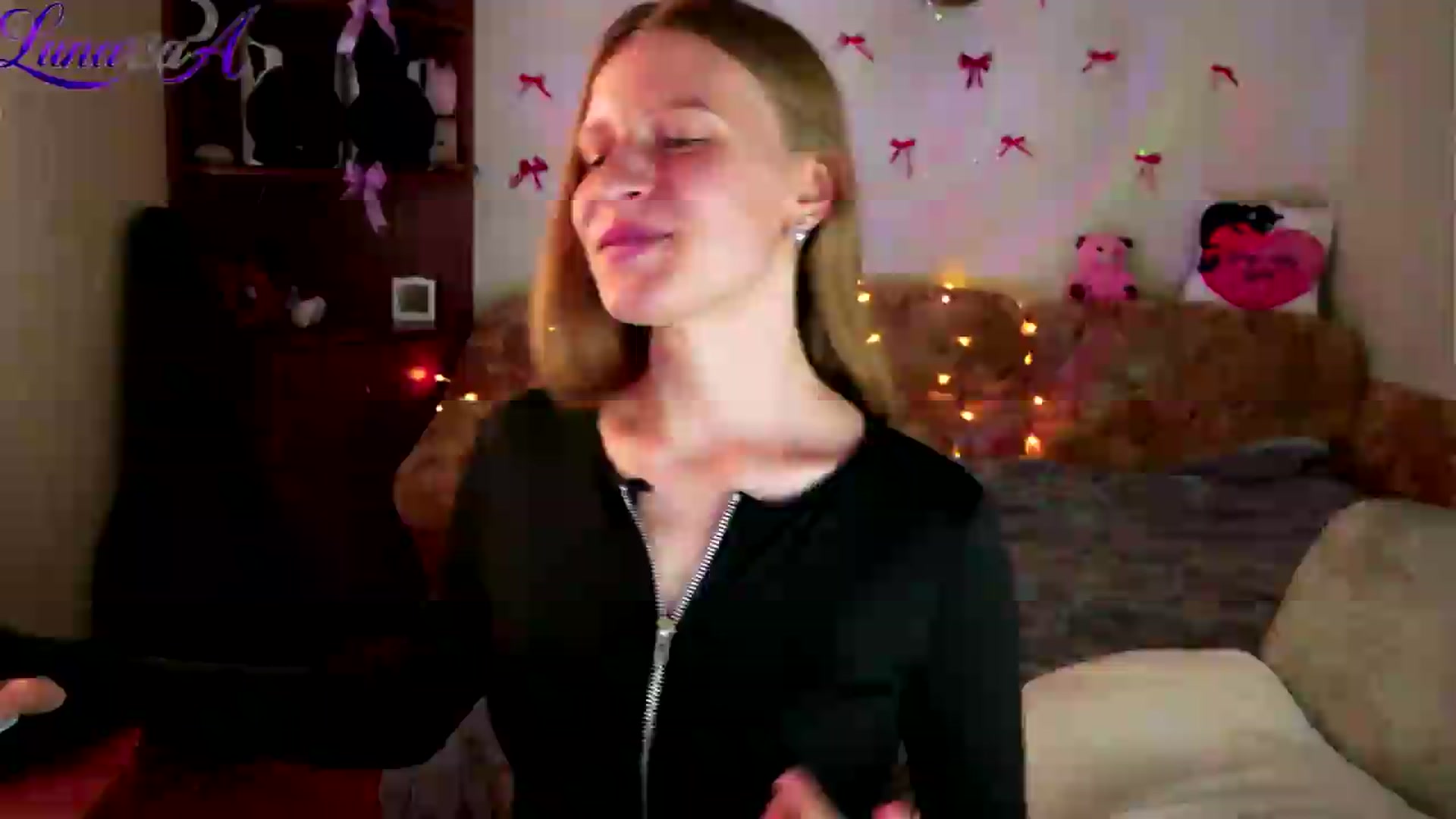 Gallery image thumbnail from Lunaria_a's myfreecams stream on, 05/11/2026, 11:10 image 15 of 20