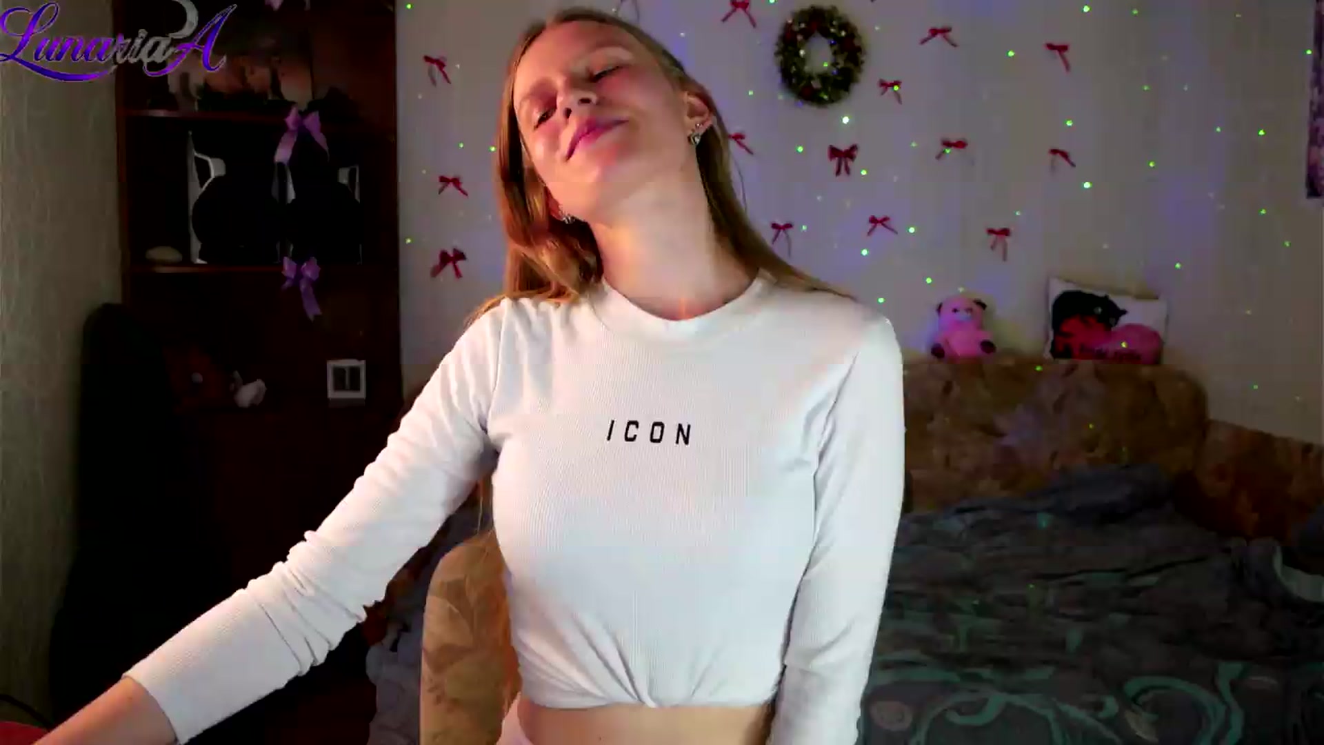 Gallery image thumbnail from Lunaria_a's myfreecams stream on, 05/12/2026, 09:48 image 13 of 20