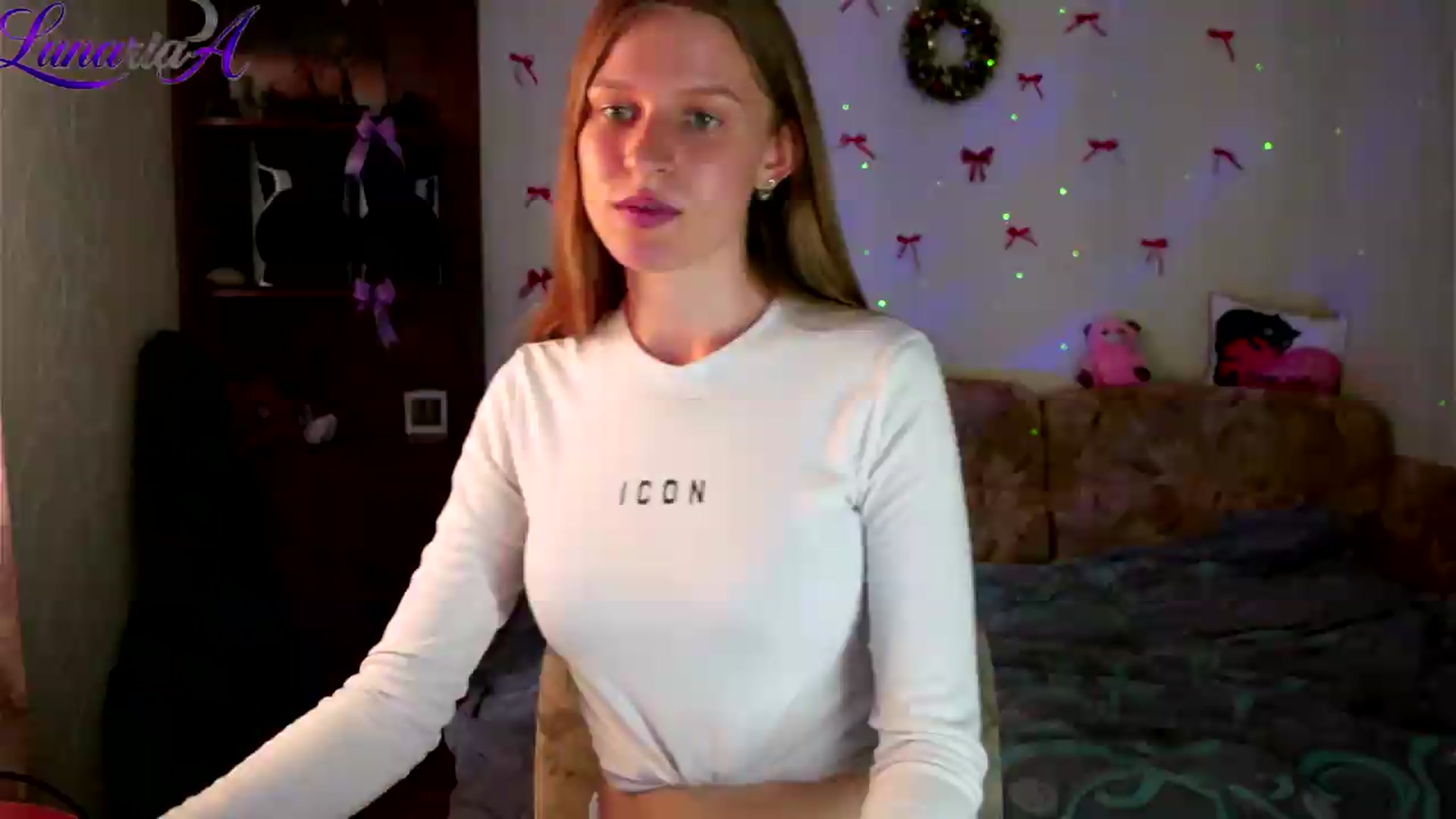 Gallery image thumbnail from Lunaria_a's myfreecams stream on, 05/12/2026, 11:59 image 5 of 20