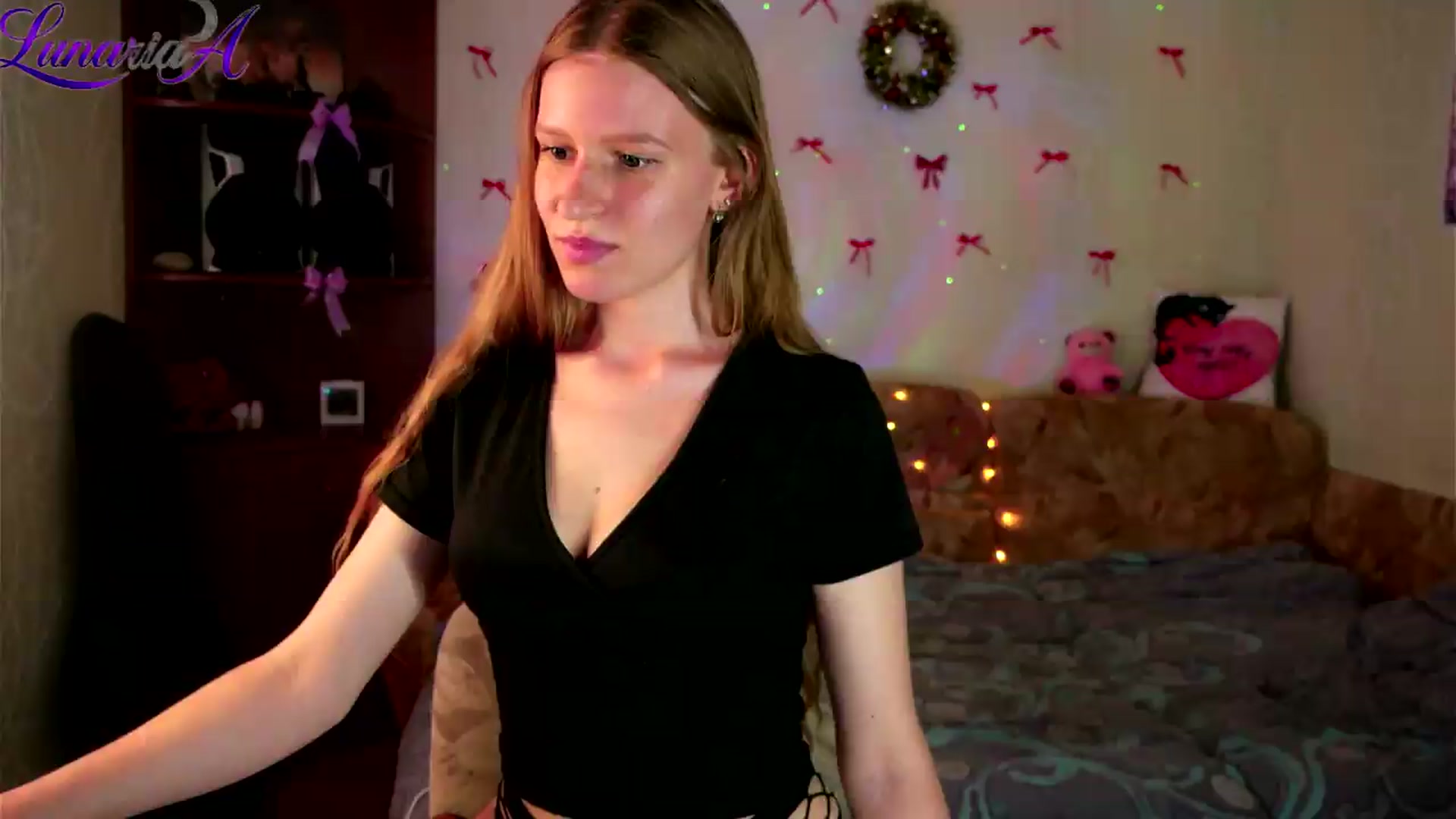 Gallery image thumbnail from Lunaria_a's myfreecams stream on, 05/13/2026, 09:25 image 7 of 20