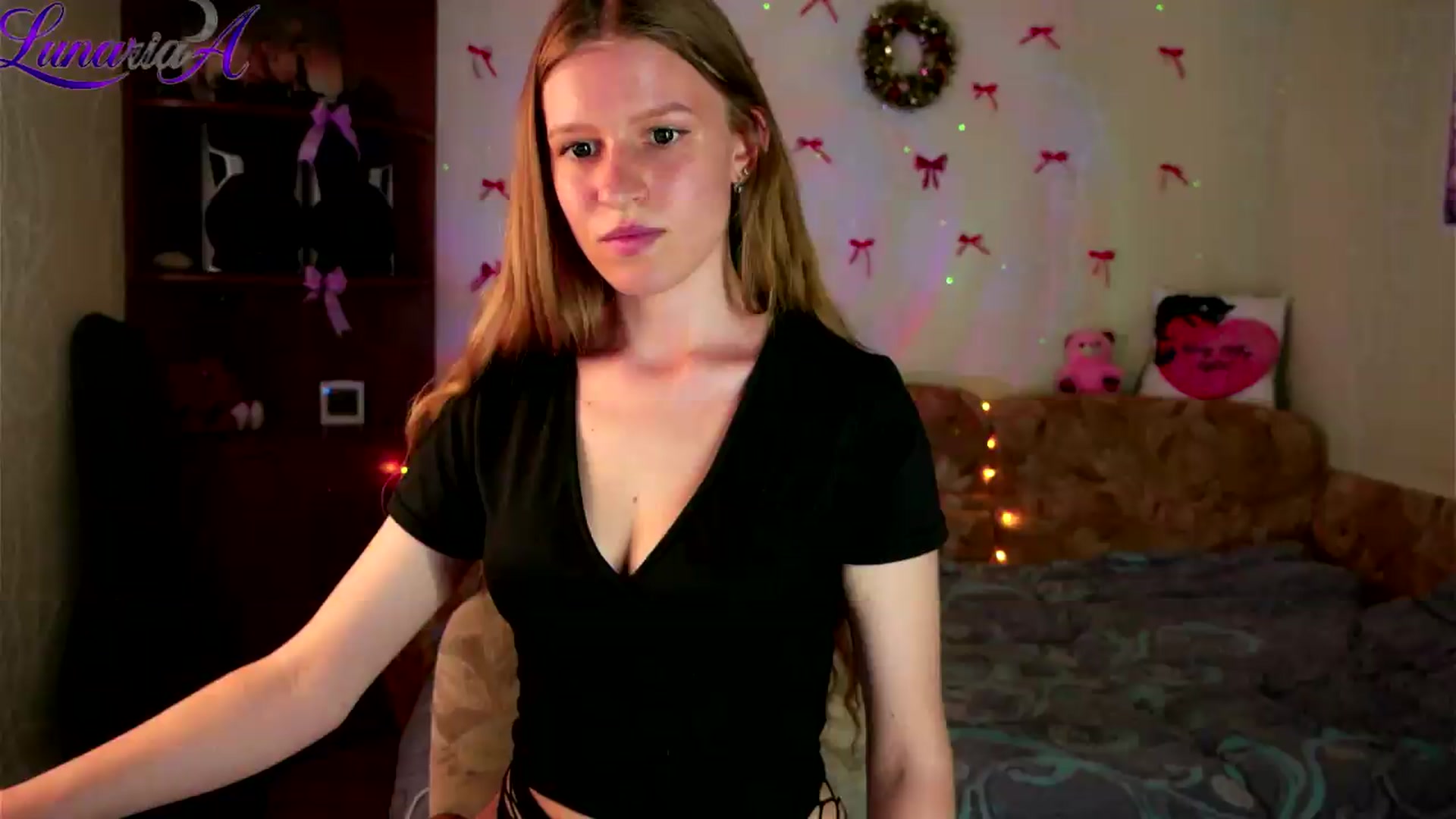 Gallery image thumbnail from Lunaria_a's myfreecams stream on, 05/13/2026, 09:25 image 6 of 20