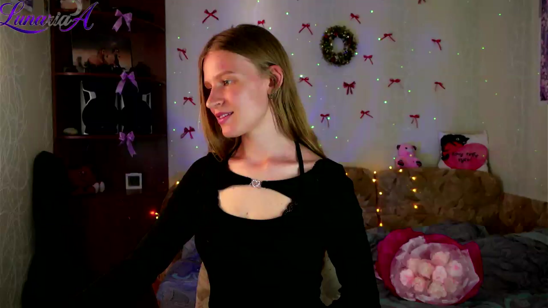 Gallery image thumbnail from Lunaria_a's myfreecams stream on, 05/19/2026, 09:26 image 19 of 20