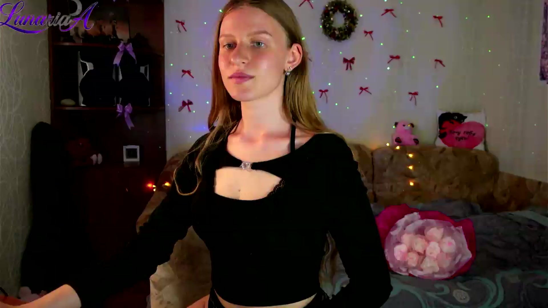 Gallery image thumbnail from Lunaria_a's myfreecams stream on, 05/19/2026, 10:01 image 5 of 20
