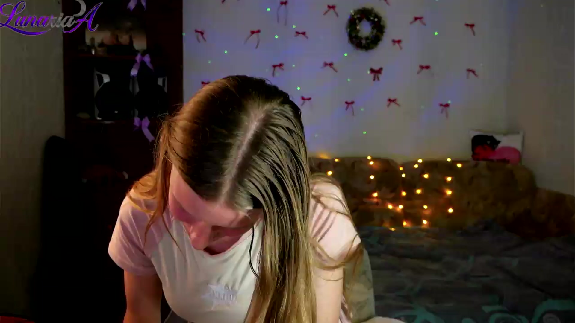 Gallery image thumbnail from Lunaria_a's myfreecams stream on, 05/21/2026, 11:21 image 20 of 20