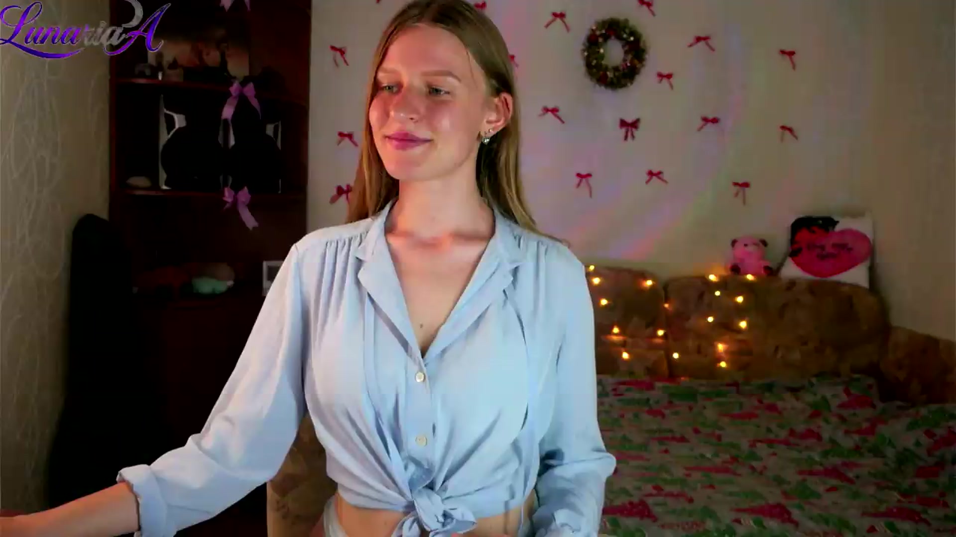 Gallery image thumbnail from Lunaria_a's myfreecams stream on, 05/27/2026, 08:43 image 10 of 20