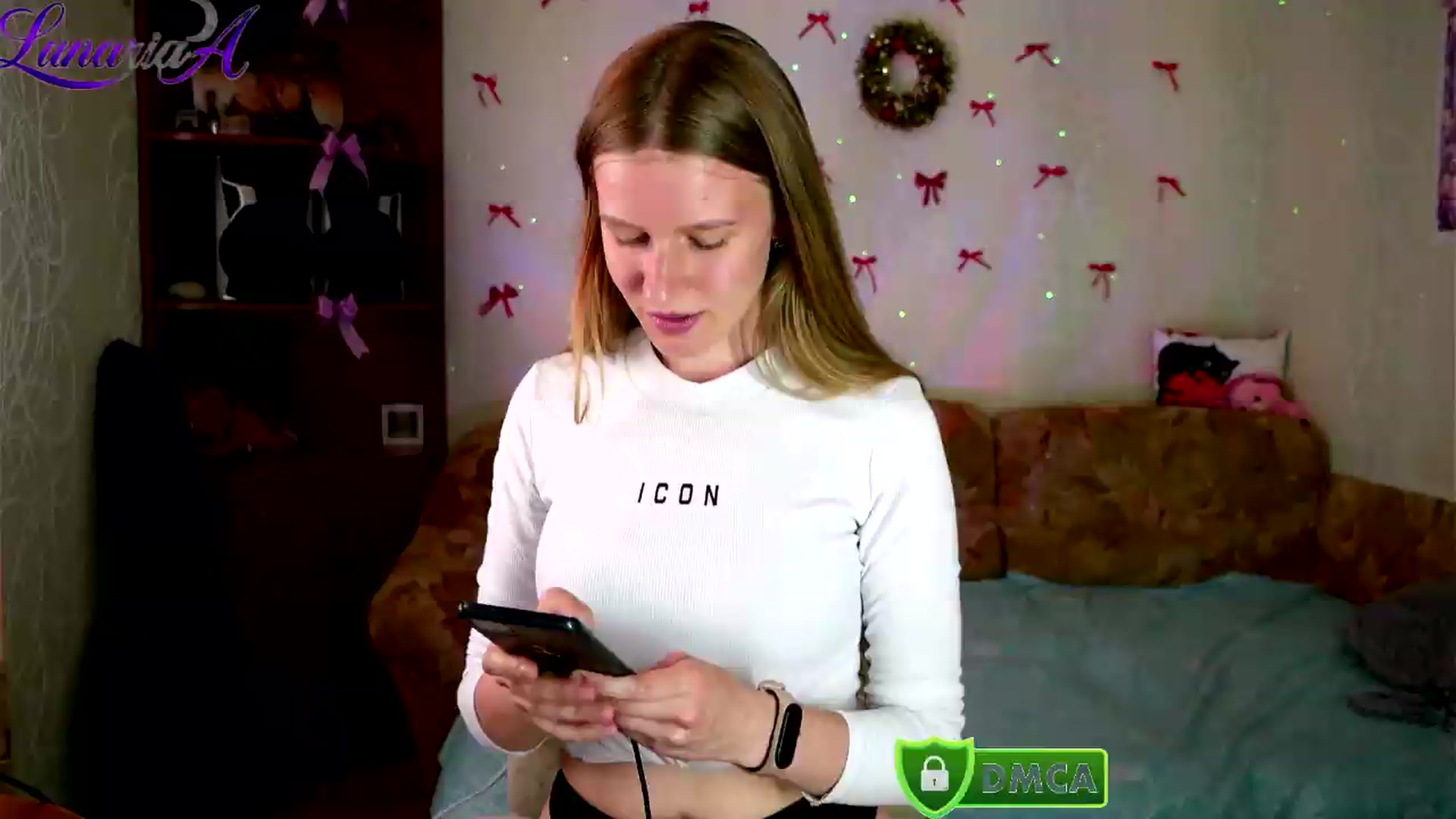 Gallery image thumbnail from Lunaria_a's myfreecams stream on, 06/10/2026, 09:04 image 13 of 20