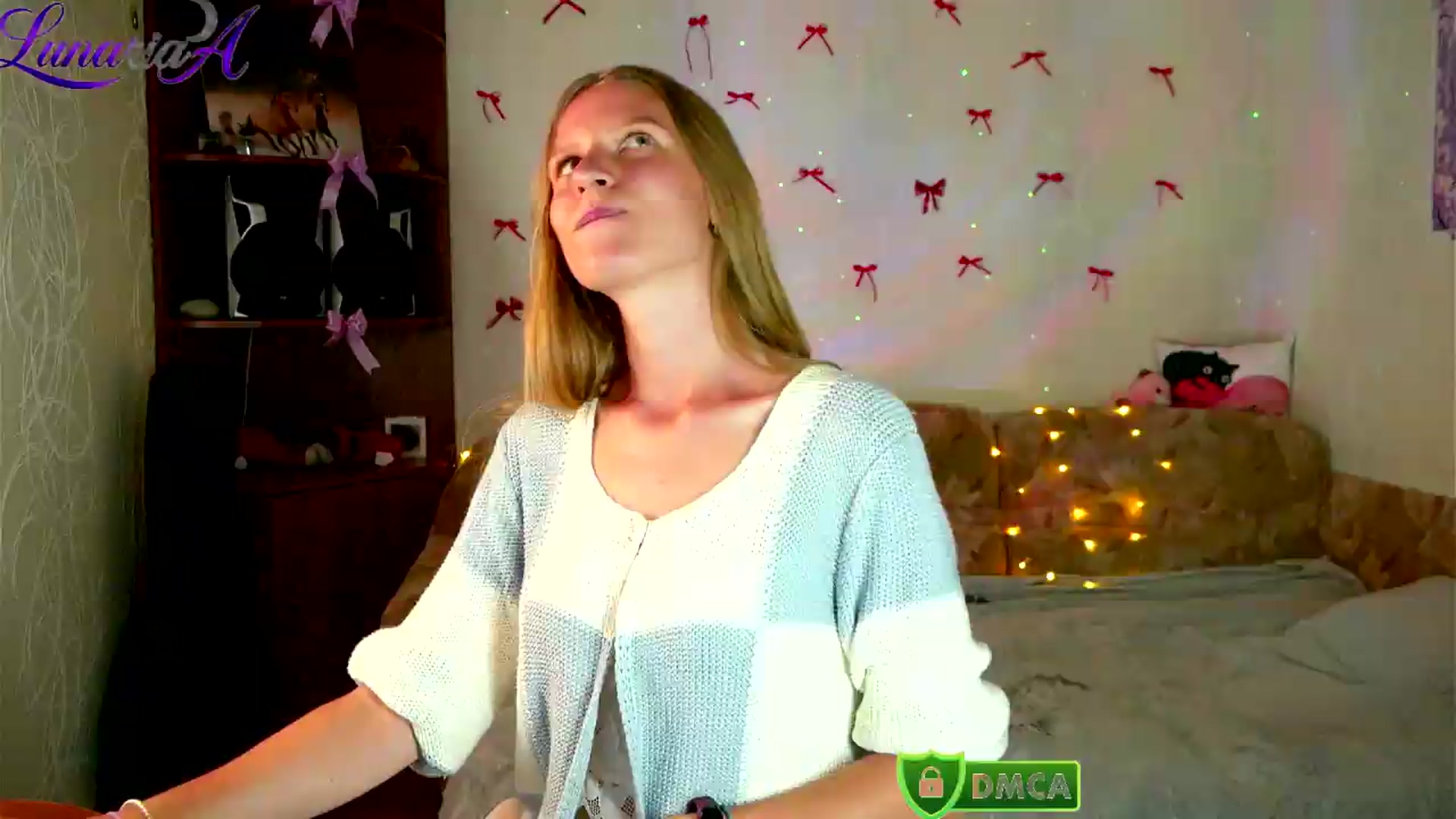 Gallery image thumbnail from Lunaria_a's myfreecams stream on, 08/14/2026, 10:11 image 4 of 20