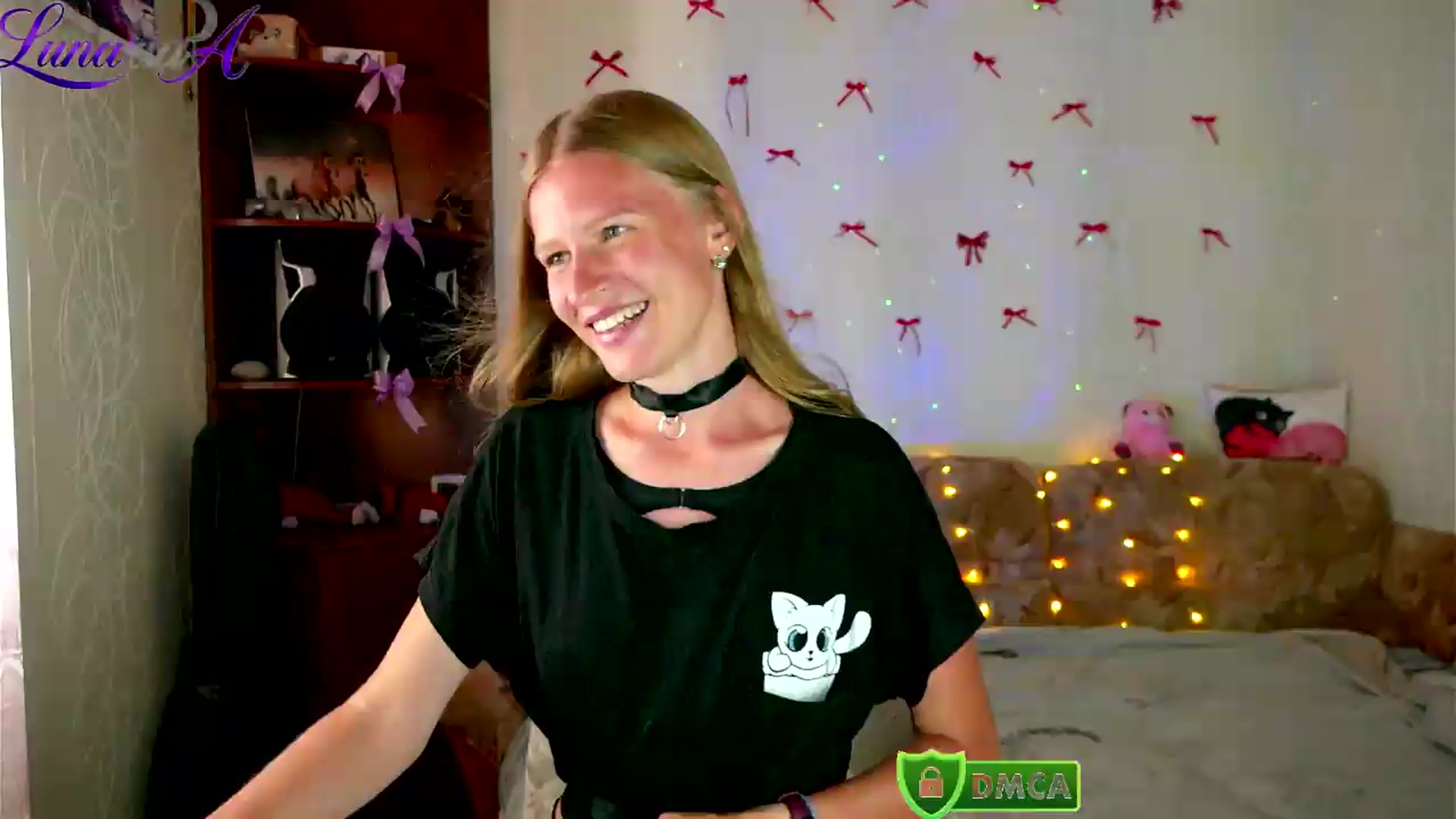 Gallery image thumbnail from Lunaria_a's myfreecams stream on, 08/18/2026, 09:04 image 4 of 20