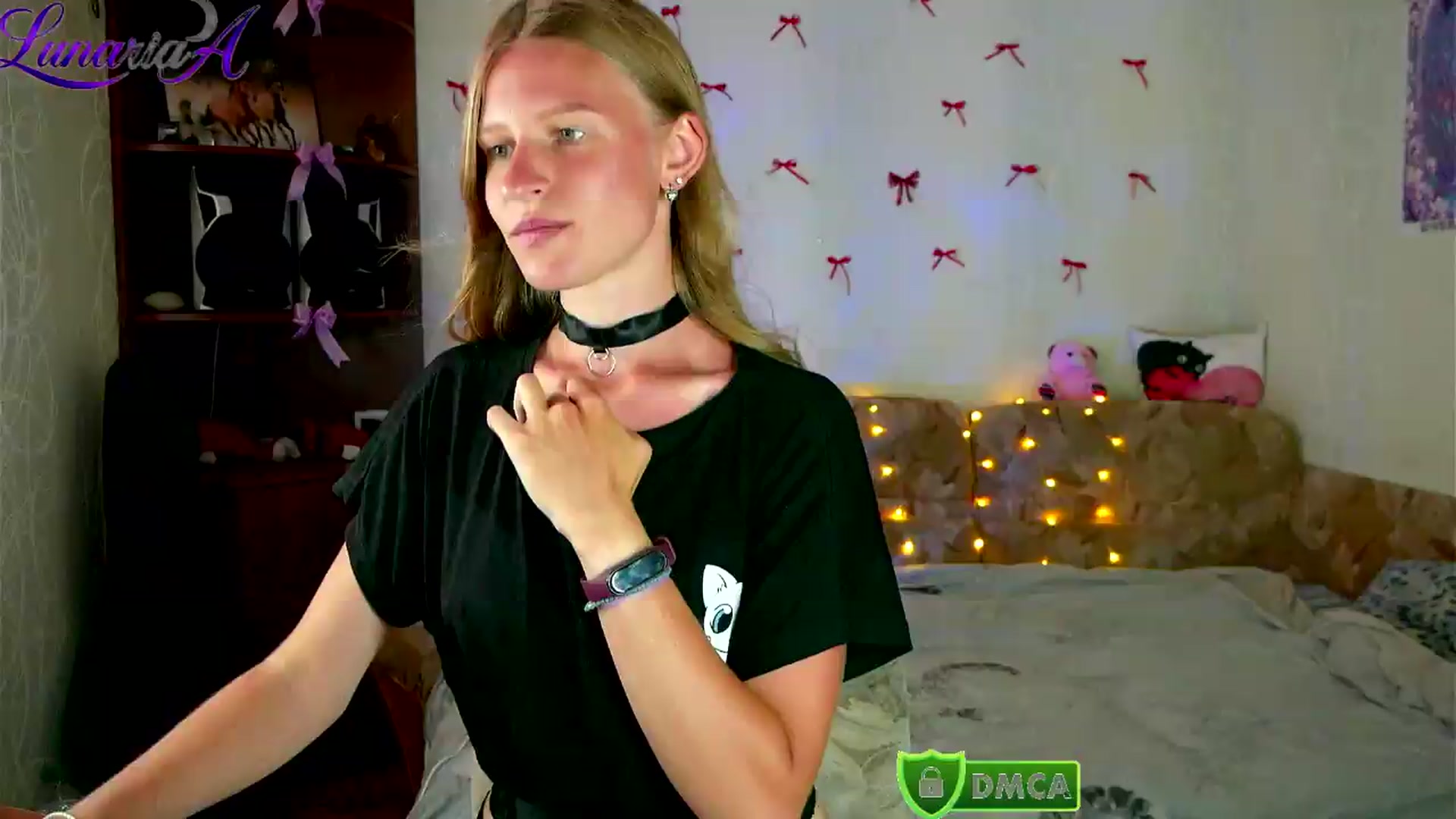 Gallery image thumbnail from Lunaria_a's myfreecams stream on, 08/18/2026, 10:47 image 6 of 20