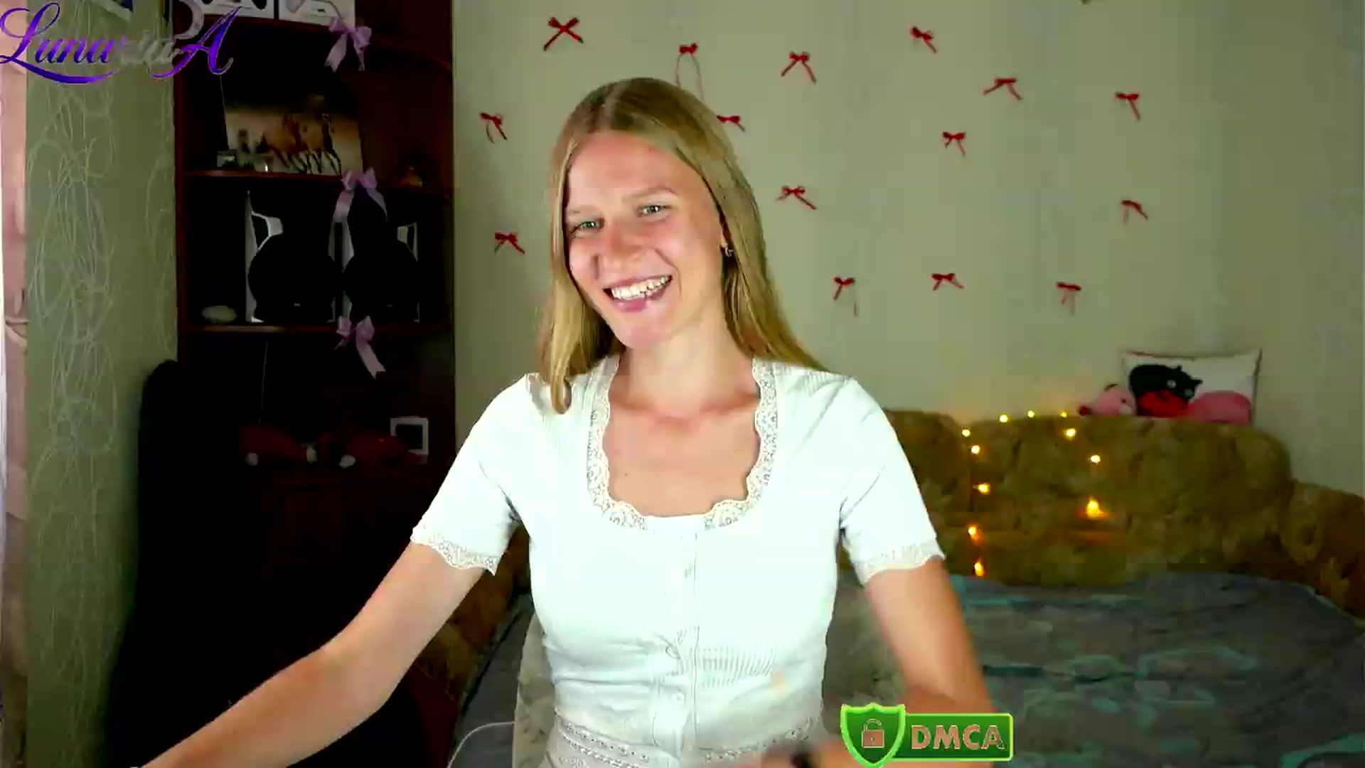 Gallery image thumbnail from Lunaria_a's myfreecams stream on, 08/24/2026, 10:09 image 5 of 20