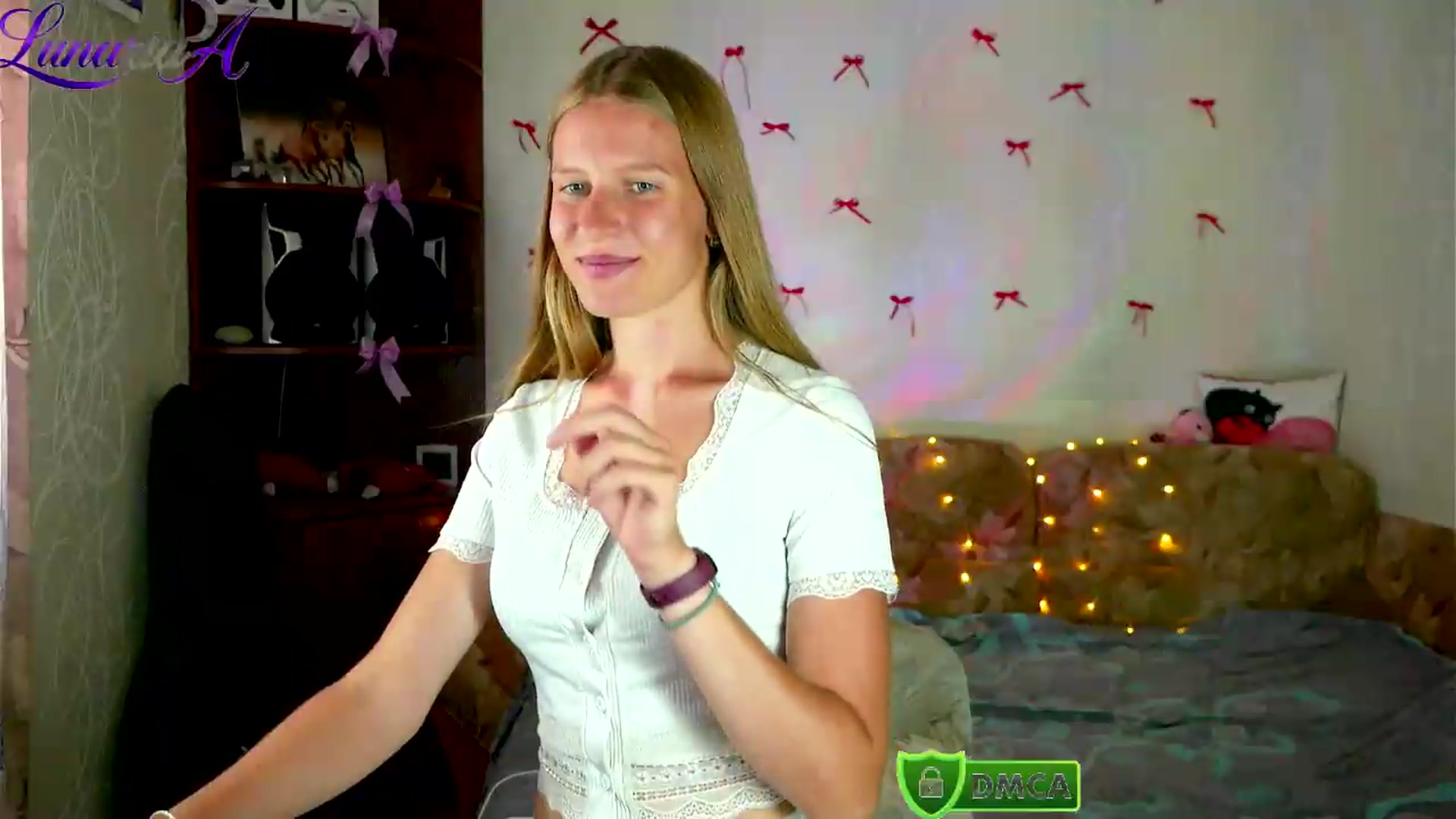 Gallery image thumbnail from Lunaria_a's myfreecams stream on, 08/24/2026, 10:09 image 20 of 20
