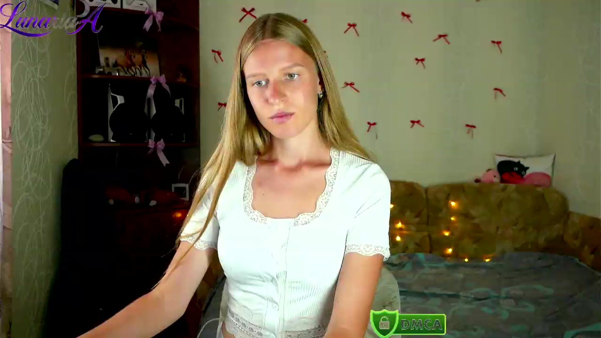 Gallery image thumbnail from Lunaria_a's myfreecams stream on, 08/24/2026, 10:09 image 2 of 20