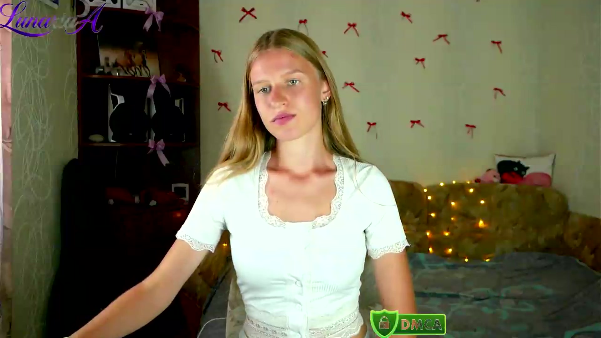 Gallery image thumbnail from Lunaria_a's myfreecams stream on, 08/24/2026, 10:09 image 14 of 20