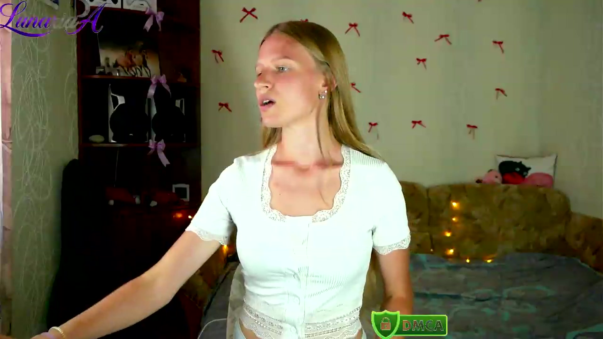 Gallery image thumbnail from Lunaria_a's myfreecams stream on, 08/24/2026, 10:09 image 9 of 20