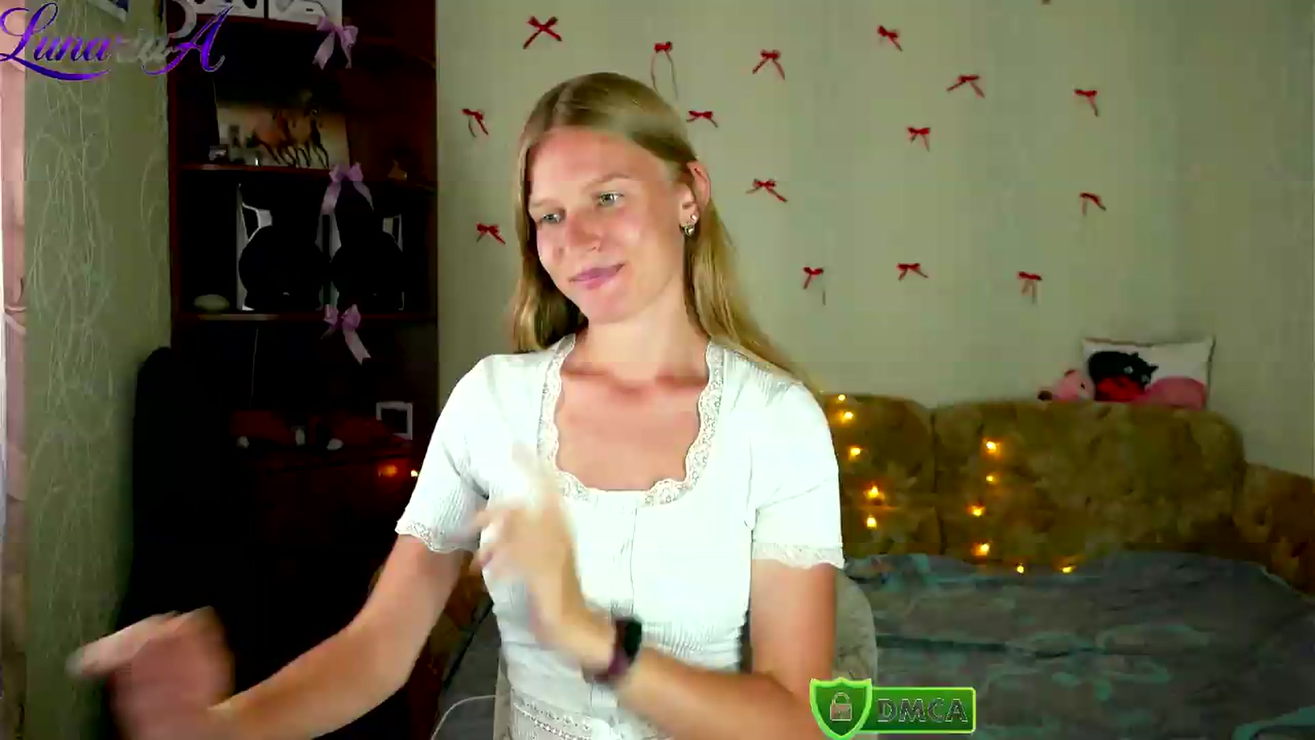 Gallery image thumbnail from Lunaria_a's myfreecams stream on, 08/24/2026, 10:09 image 4 of 20