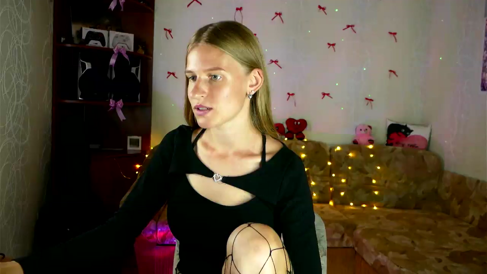 Gallery image thumbnail from Lunaria_a's myfreecams stream on, 09/07/2026, 12:02 image 17 of 20