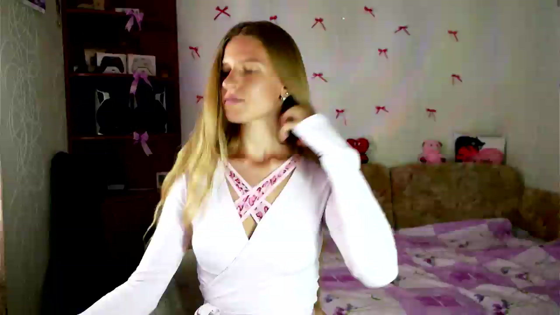 Gallery image thumbnail from Lunaria_a's myfreecams stream on, 09/08/2026, 08:57 image 20 of 20