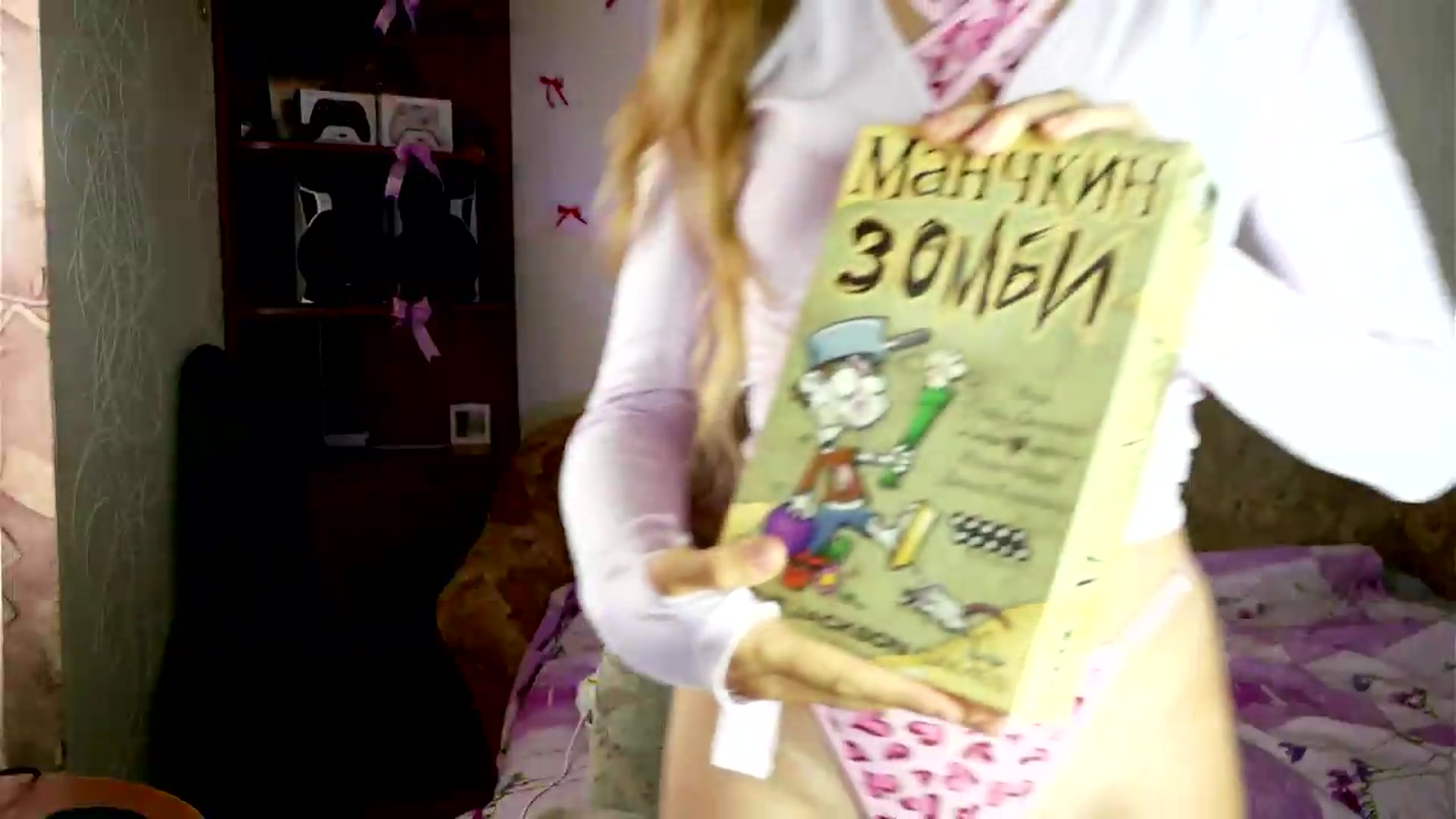 Gallery image thumbnail from Lunaria_a's myfreecams stream on, 09/08/2026, 10:40 image 4 of 20