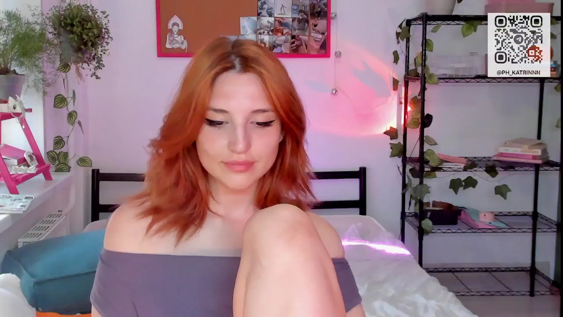 Gallery image thumbnail from Lunatale's myfreecams stream on, 06/01/2025, 13:59 image 19 of 20