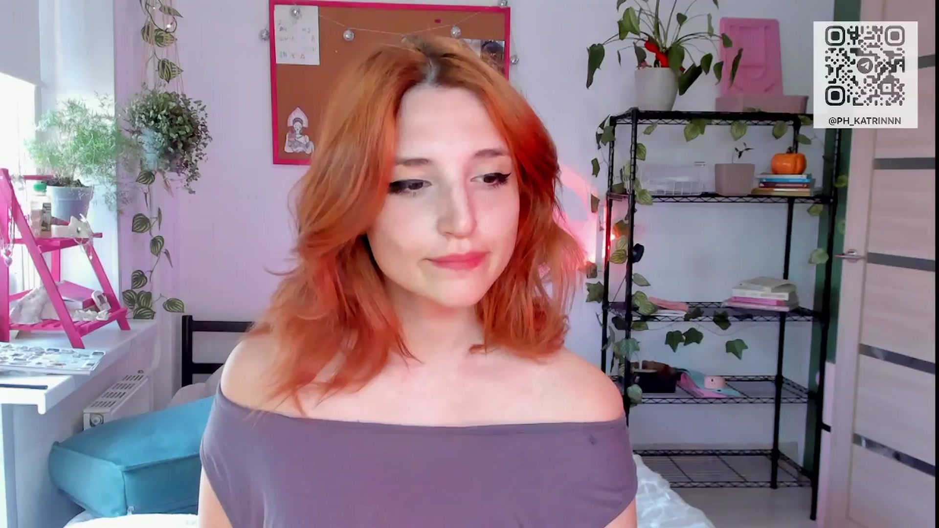 Gallery image thumbnail from Lunatale's myfreecams stream on, 06/01/2025, 13:59 image 10 of 20