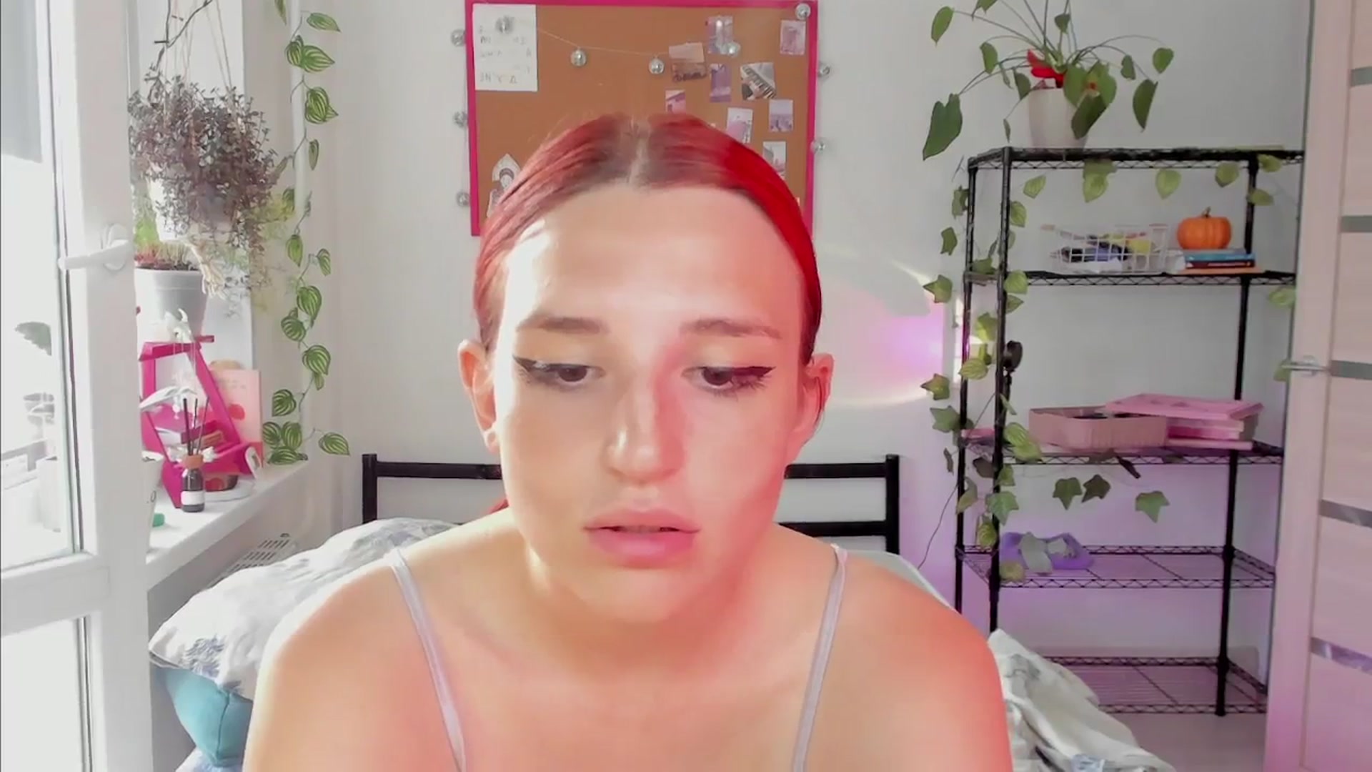Gallery image thumbnail from Lunatale's myfreecams stream on, 06/21/2025, 13:22 image 5 of 20