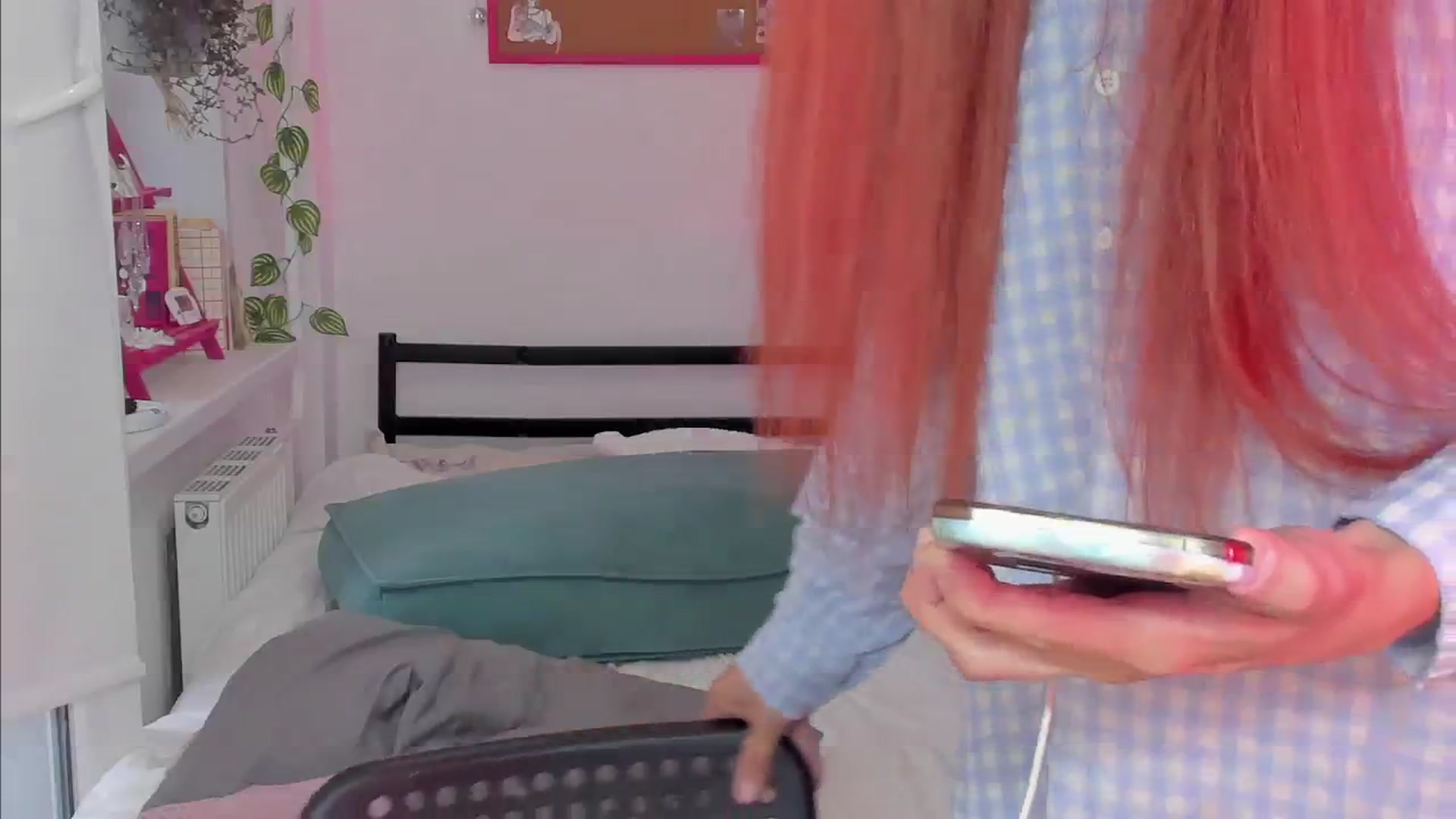 Gallery image thumbnail from Lunatale's myfreecams stream on, 06/28/2025, 14:13 image 18 of 20