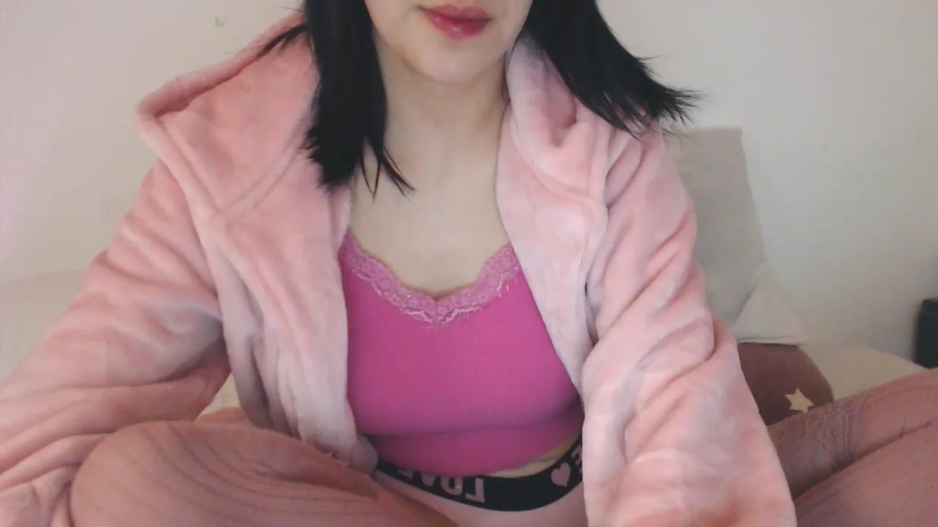 Gallery image thumbnail from Lunavampire's myfreecams stream on, 08/24/2025, 10:26 image 2 of 20
