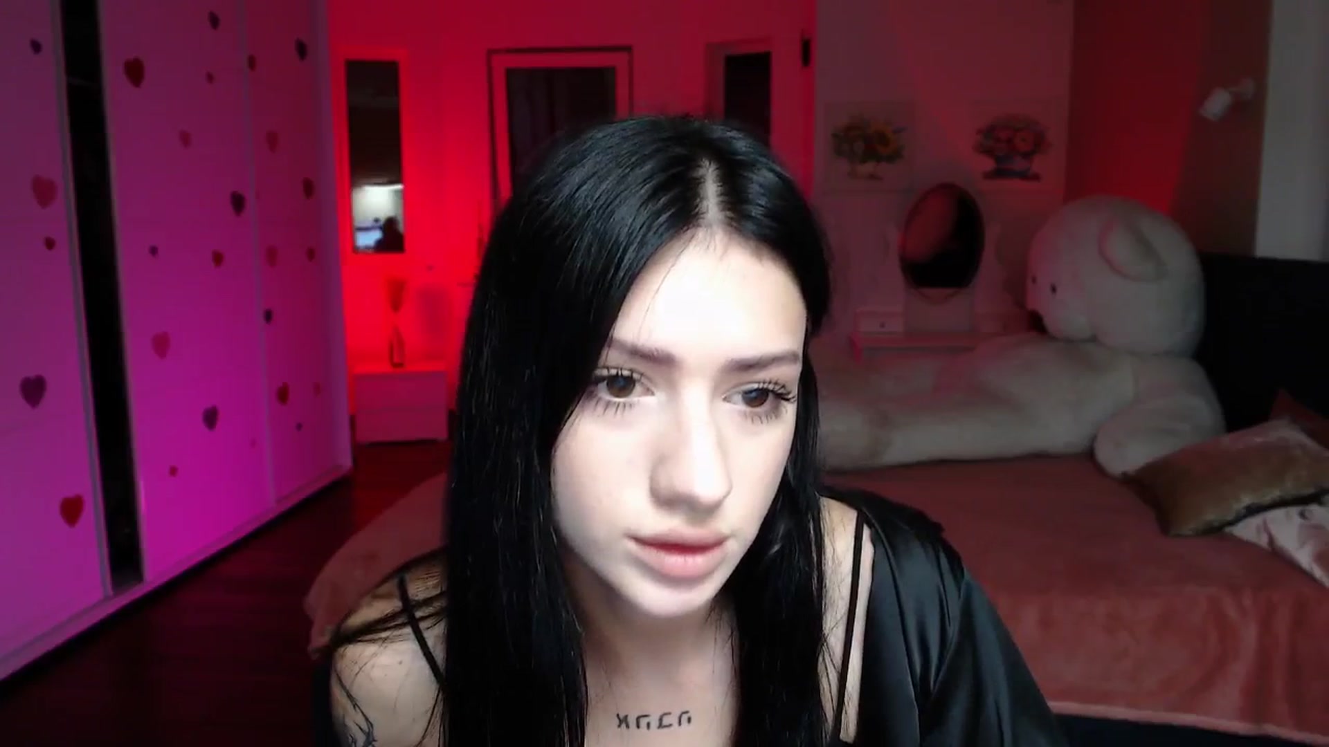 Gallery image thumbnail from Luness's myfreecams stream on, 08/22/2025, 10:19 image 4 of 20