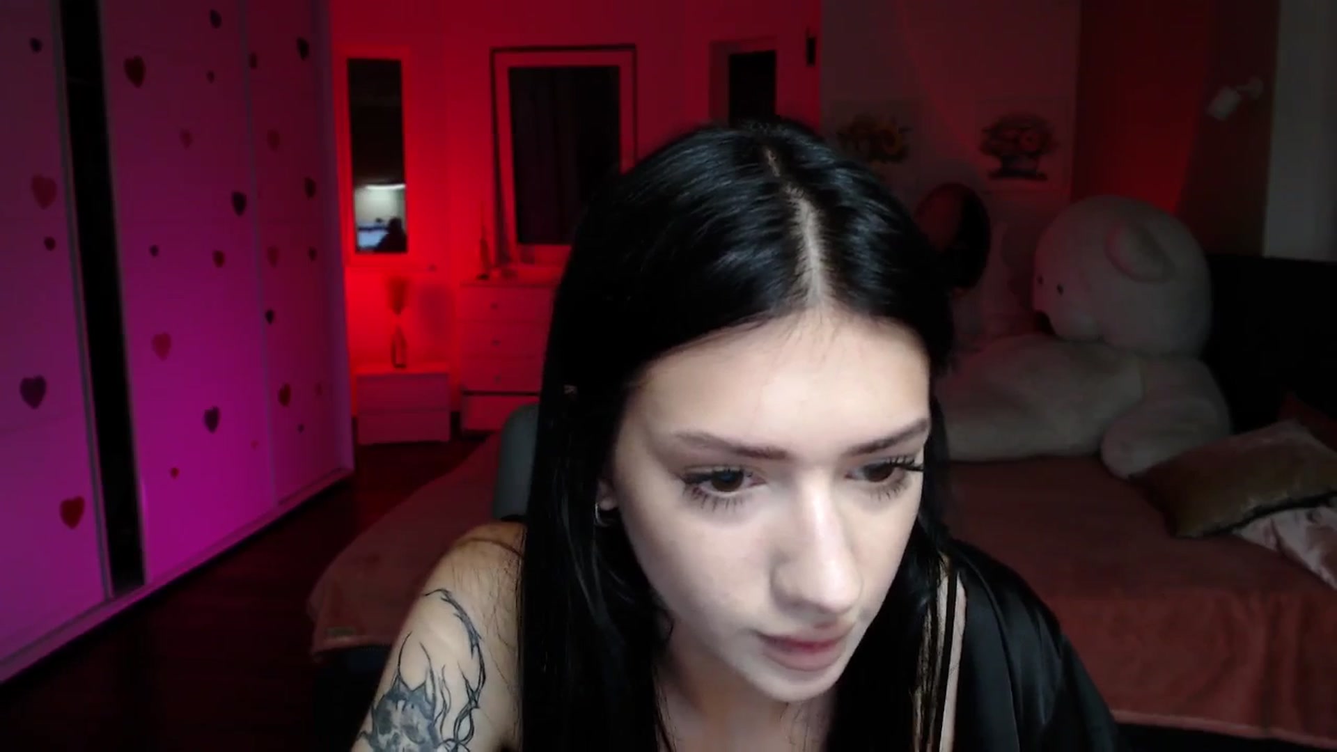 Gallery image thumbnail from Luness's myfreecams stream on, 08/22/2025, 10:19 image 6 of 20