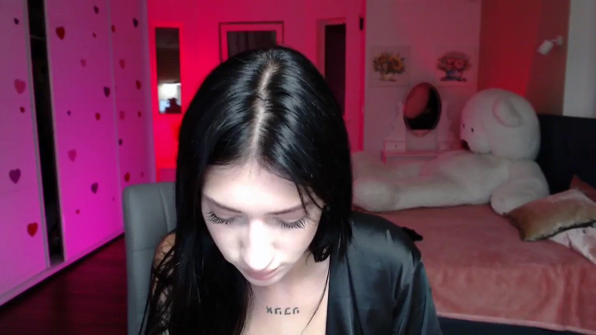 Gallery image thumbnail from Luness's myfreecams stream on, 08/22/2025, 10:19 image 11 of 20