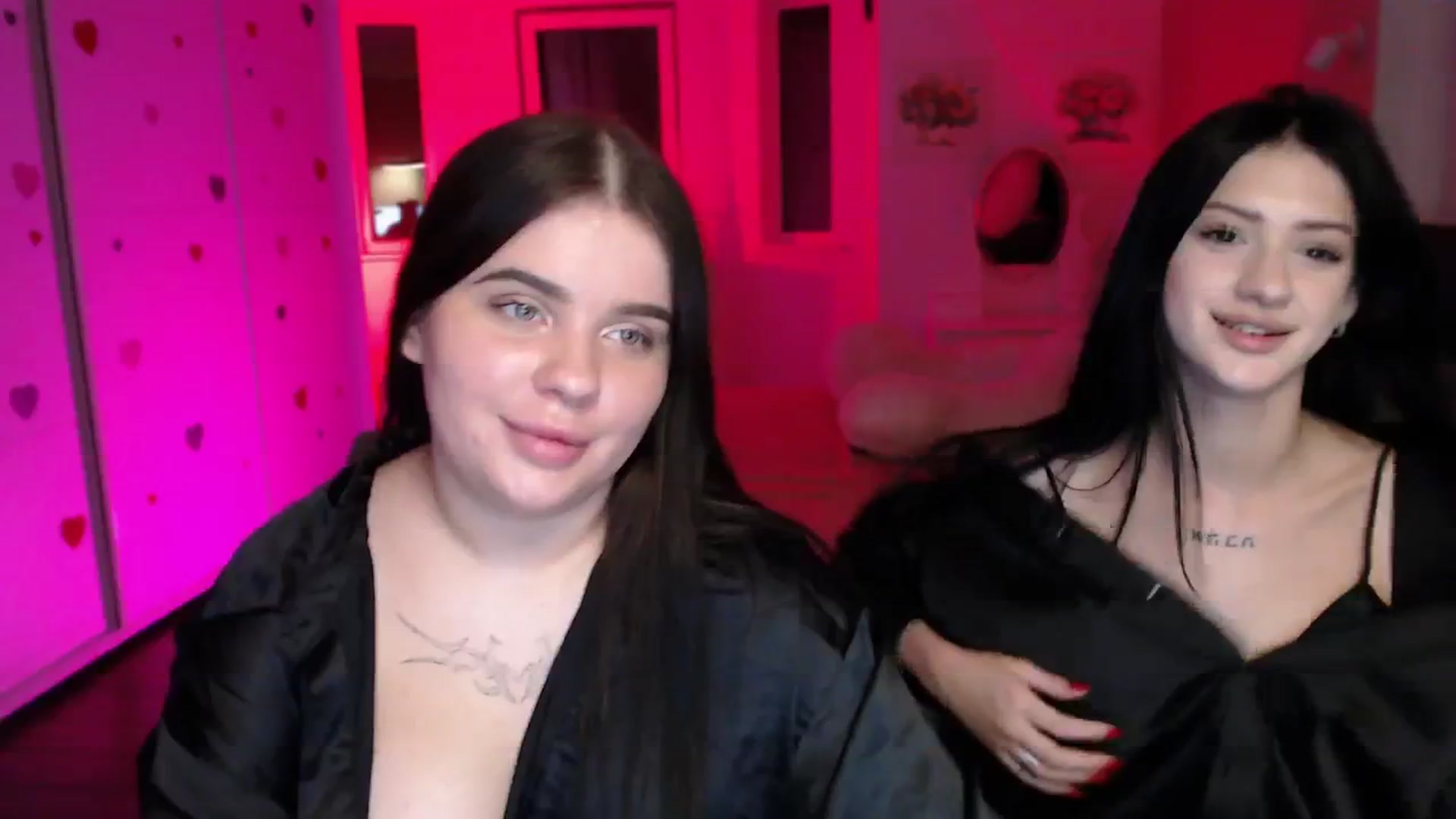 Gallery image thumbnail from Luness's myfreecams stream on, 08/22/2025, 12:27 image 7 of 20