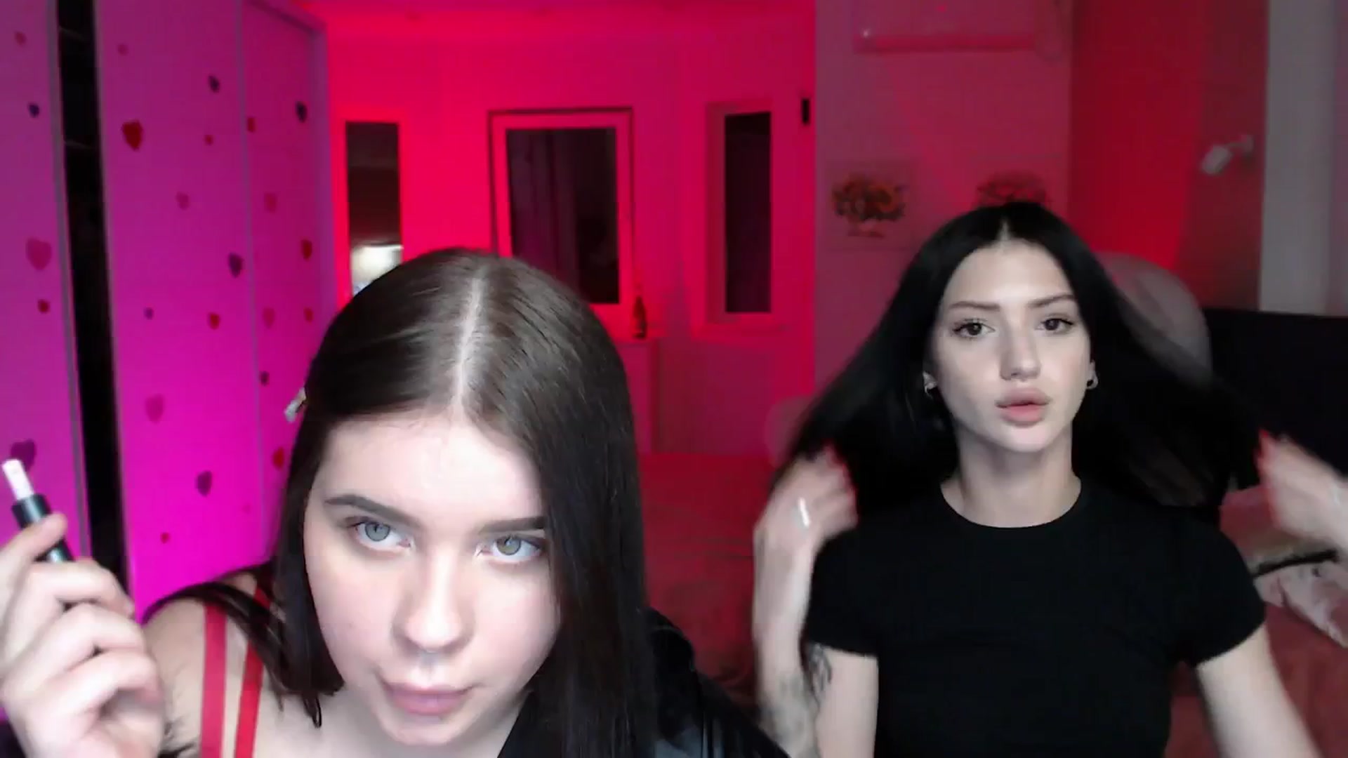 Gallery image thumbnail from Luness's myfreecams stream on, 08/22/2025, 12:27 image 2 of 20
