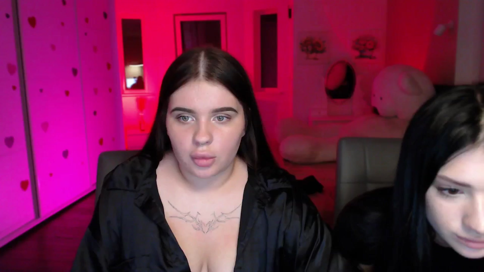 Gallery image thumbnail from Luness's myfreecams stream on, 08/22/2025, 12:27 image 18 of 20