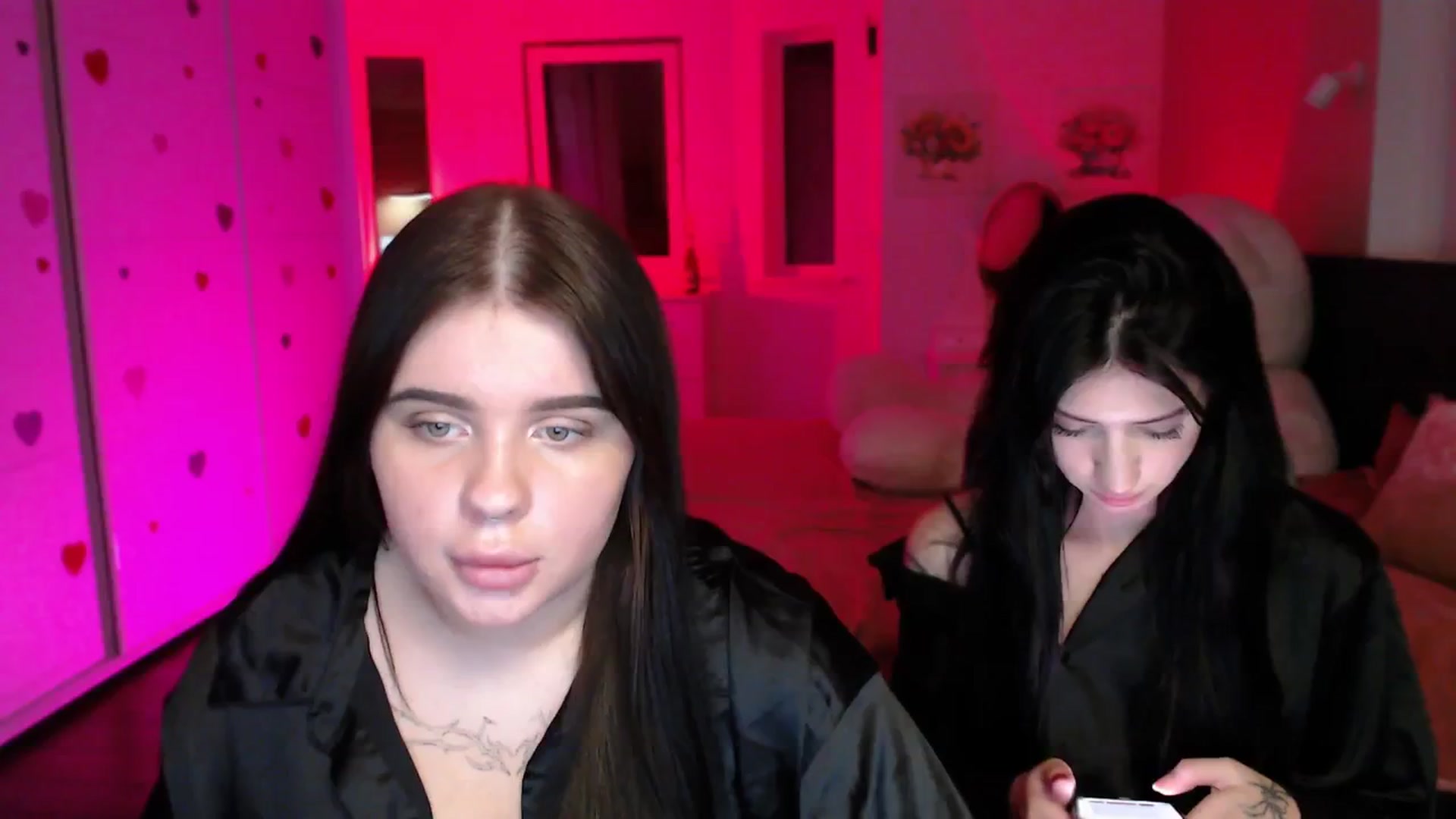 Gallery image thumbnail from Luness's myfreecams stream on, 08/22/2025, 13:09 image 5 of 20