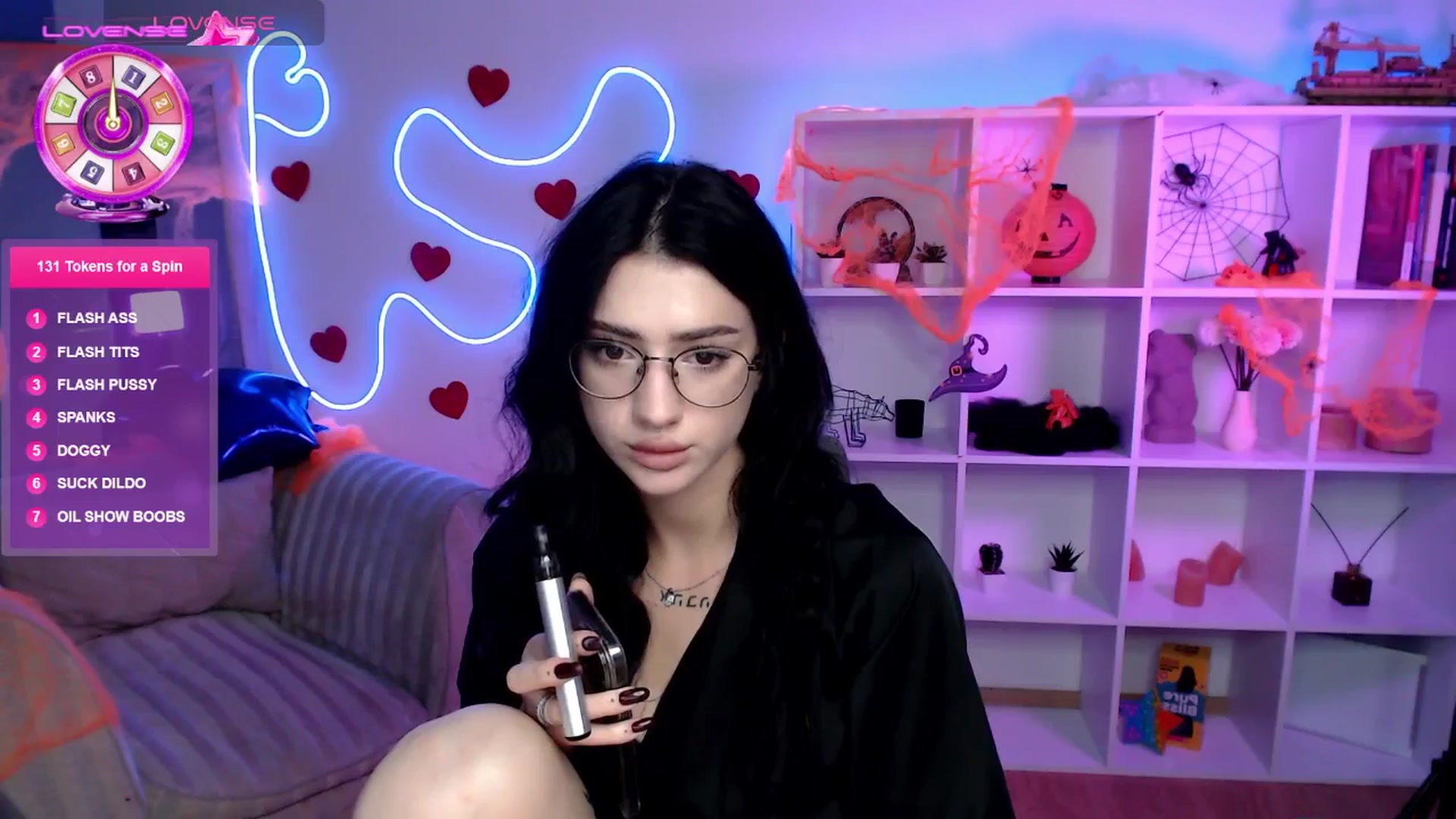 Gallery image thumbnail from Luness's myfreecams stream on, 10/30/2025, 12:07 image 9 of 20